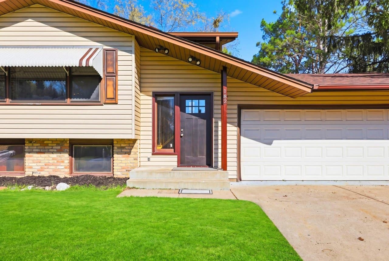Saint Paul House: 182 Faye Street