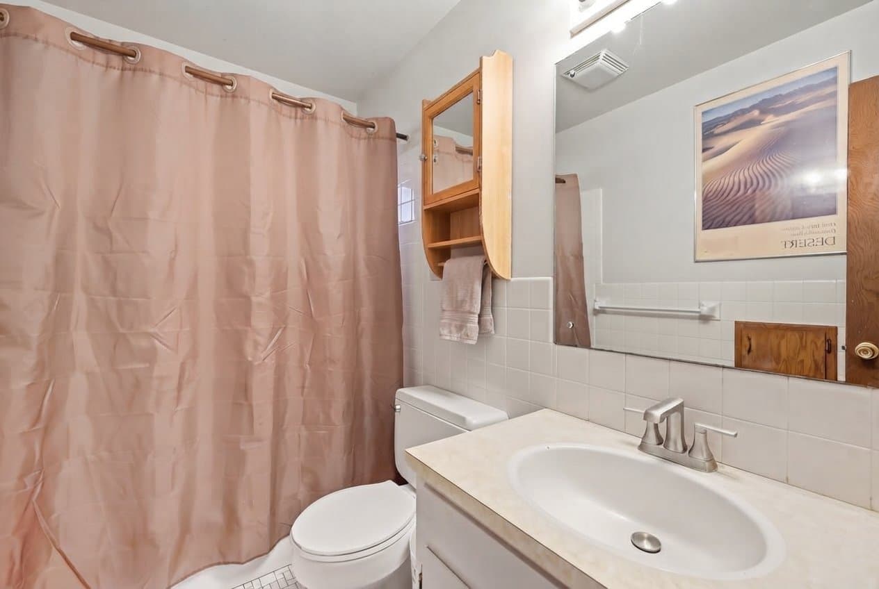 Saint Paul House: 182 Faye Street