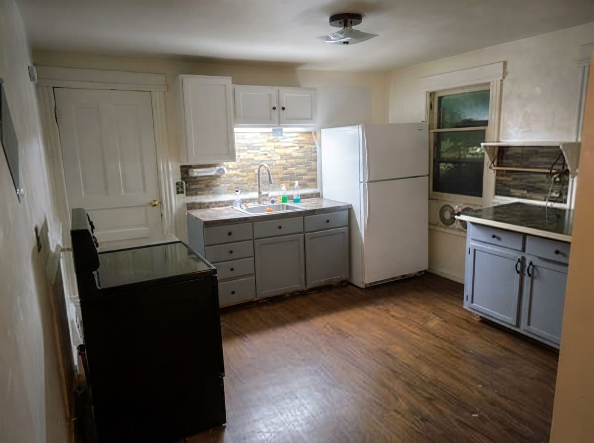 Madison House: 1502 Williamson St