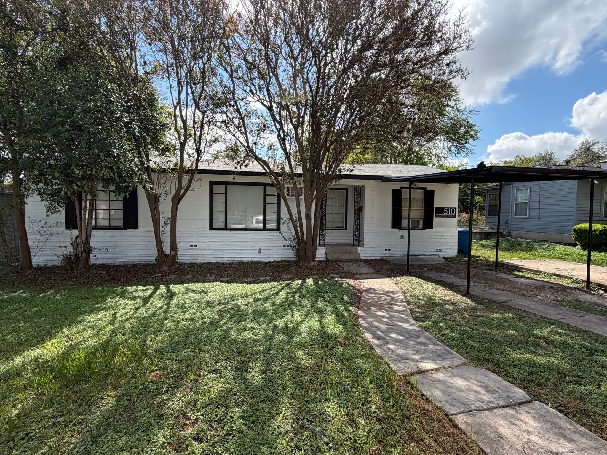 San Antonio House: 510 Sumner Dr