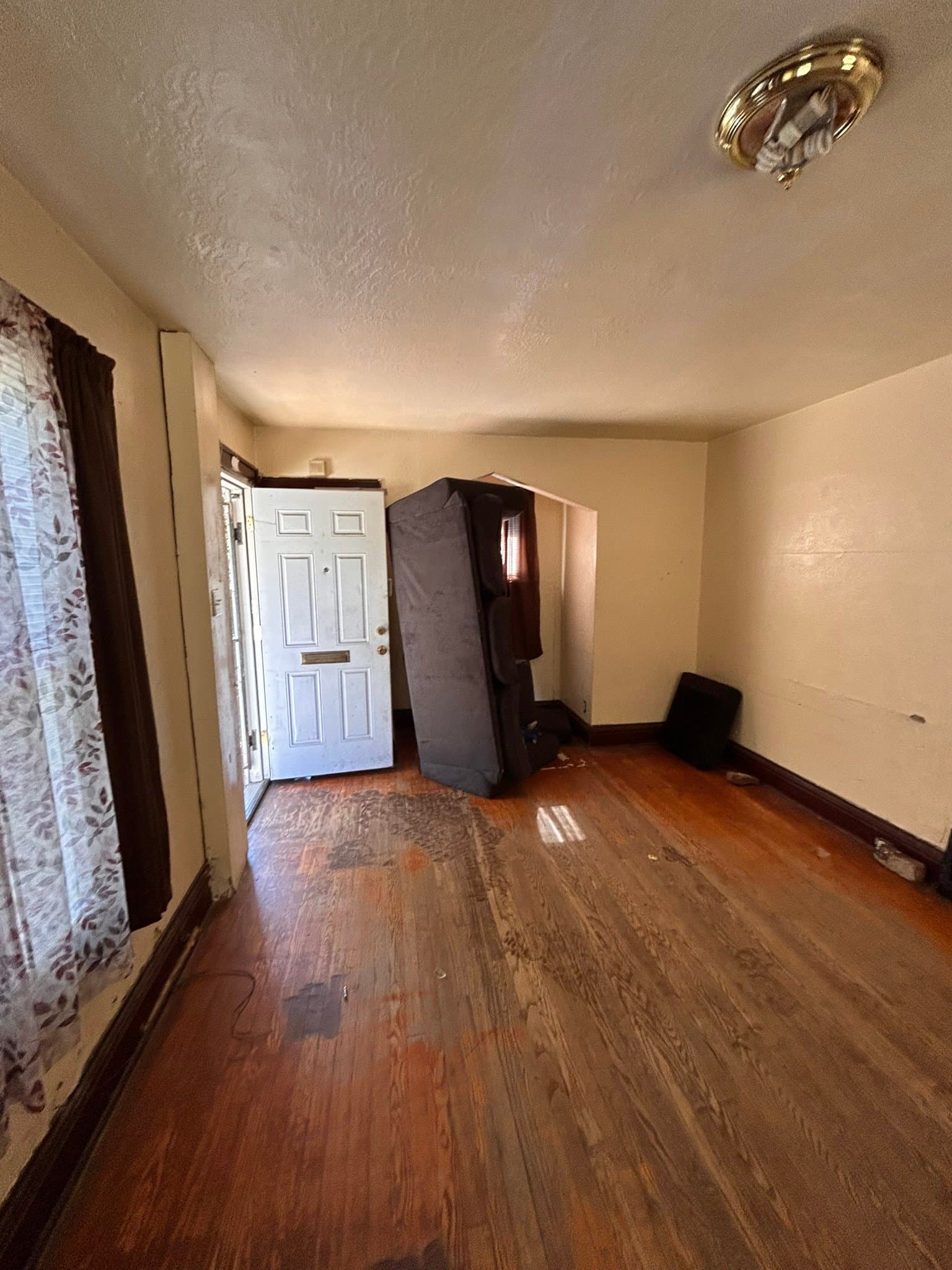 Saint Louis House: 4121 Clara Pl