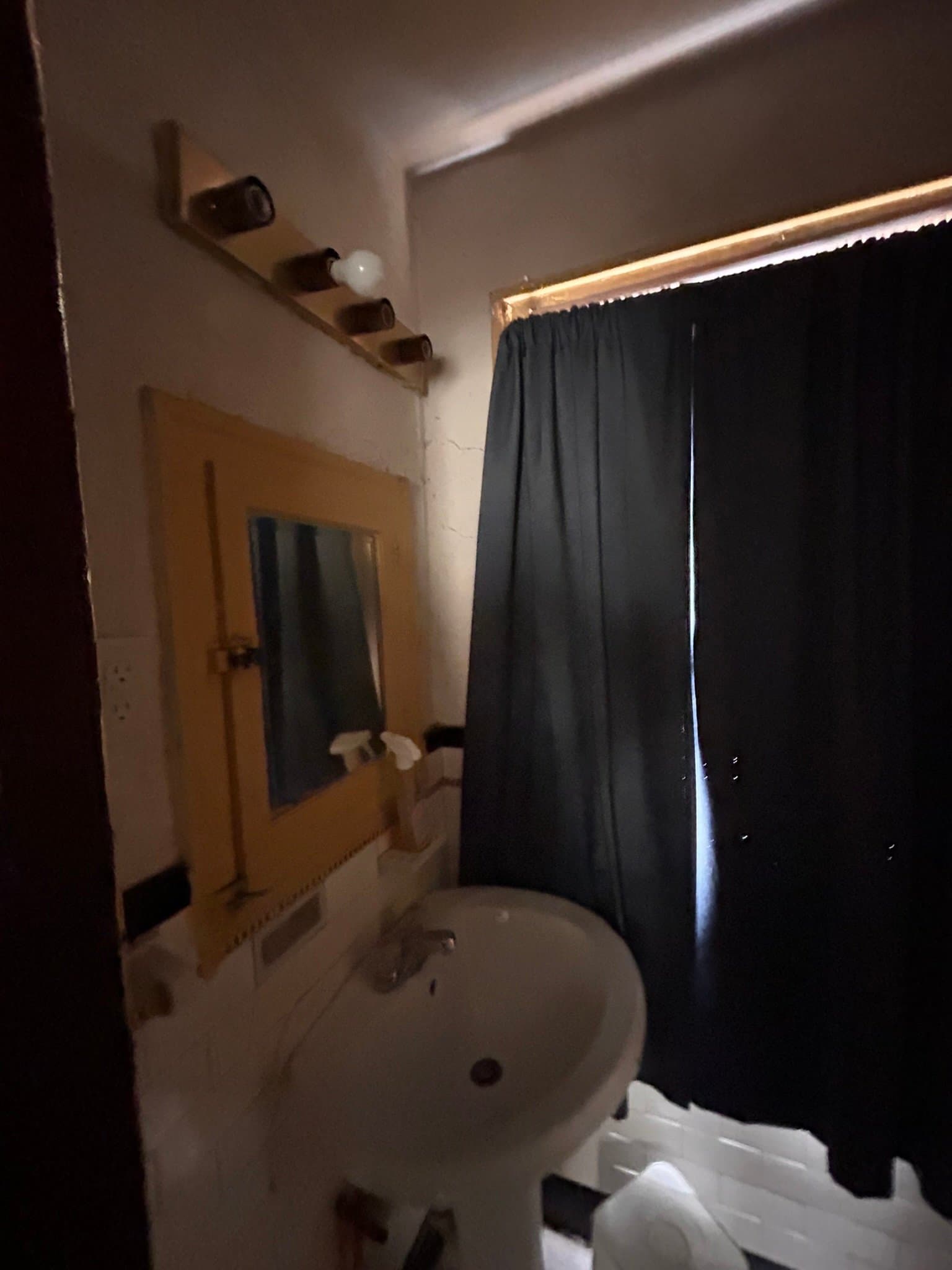 Saint Louis House: 4121 Clara Pl