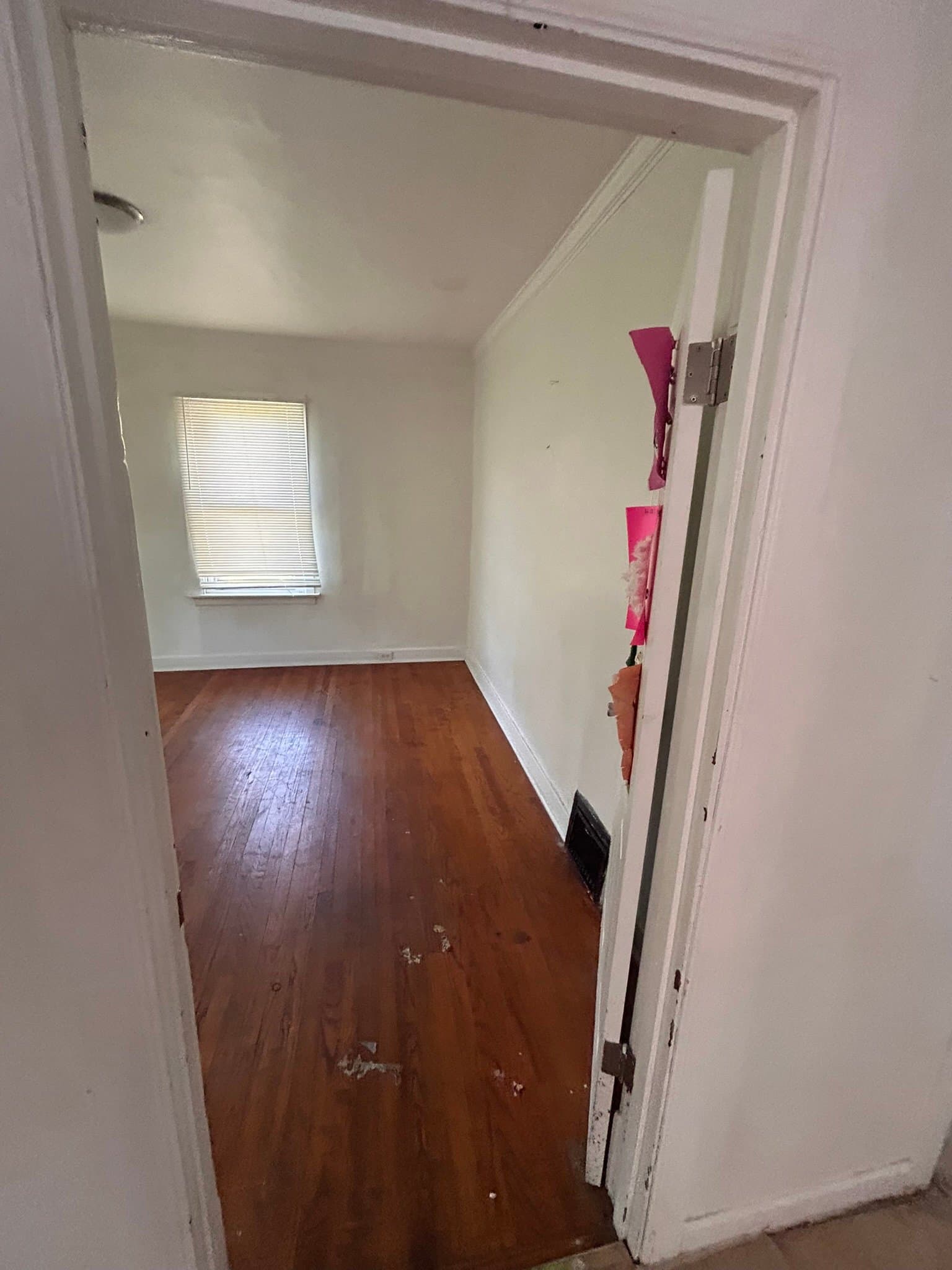 St.Louis House: 6211 Reichmann Ave