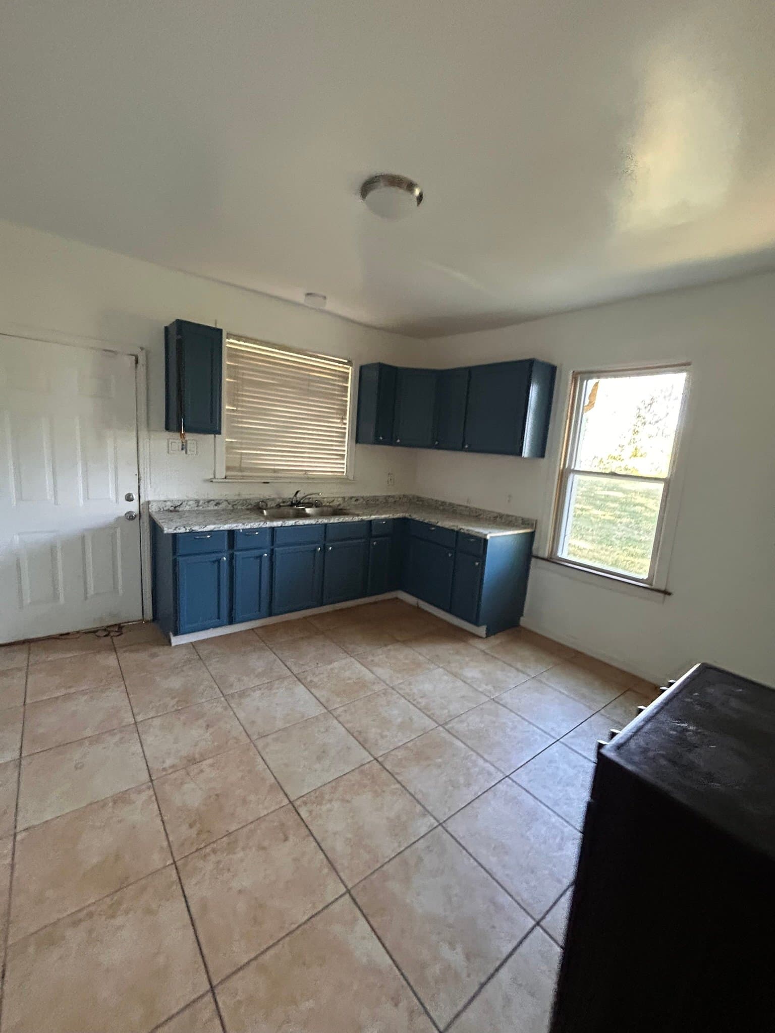St.Louis House: 6211 Reichmann Ave