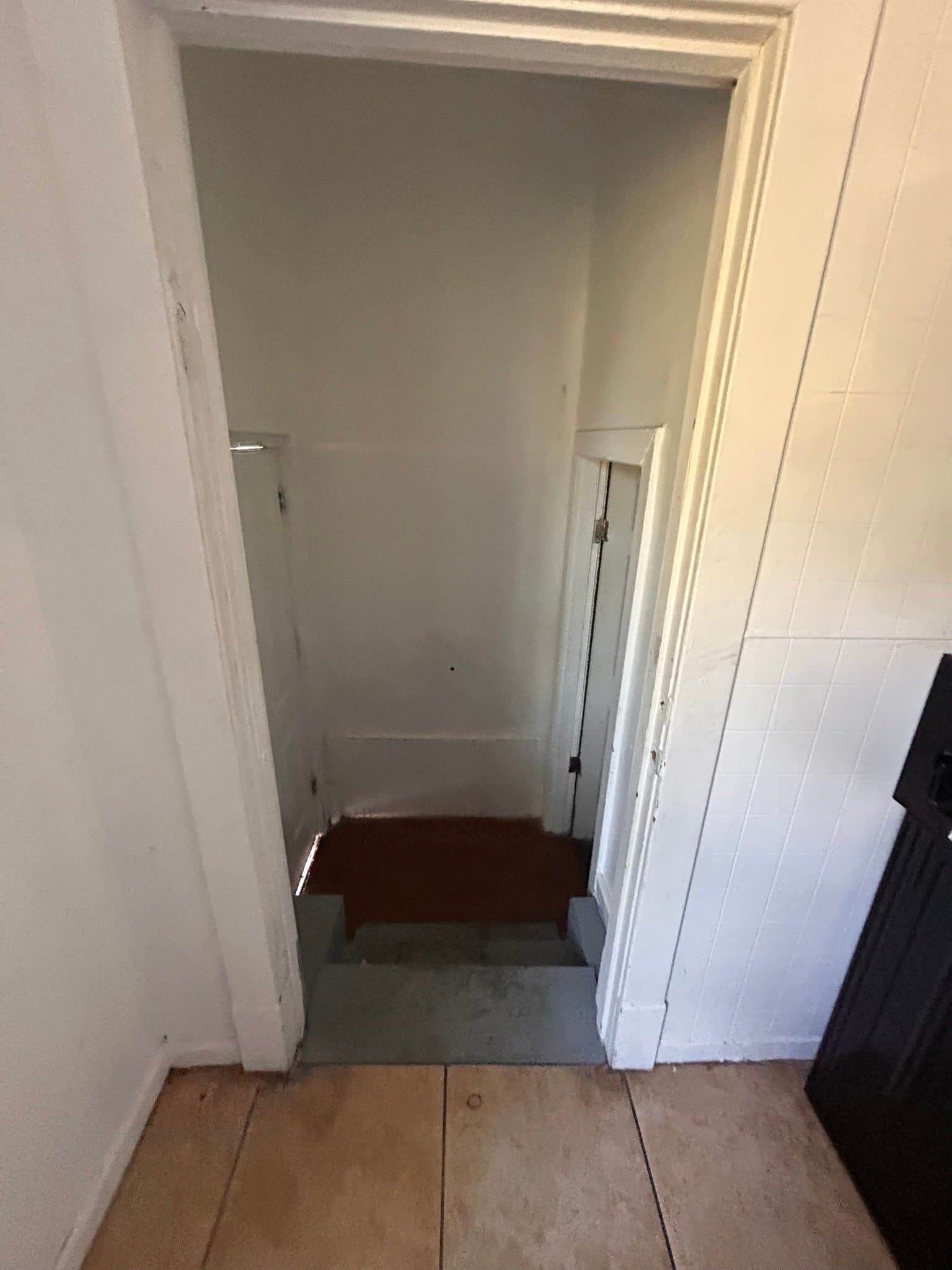 St.Louis House: 6211 Reichmann Ave