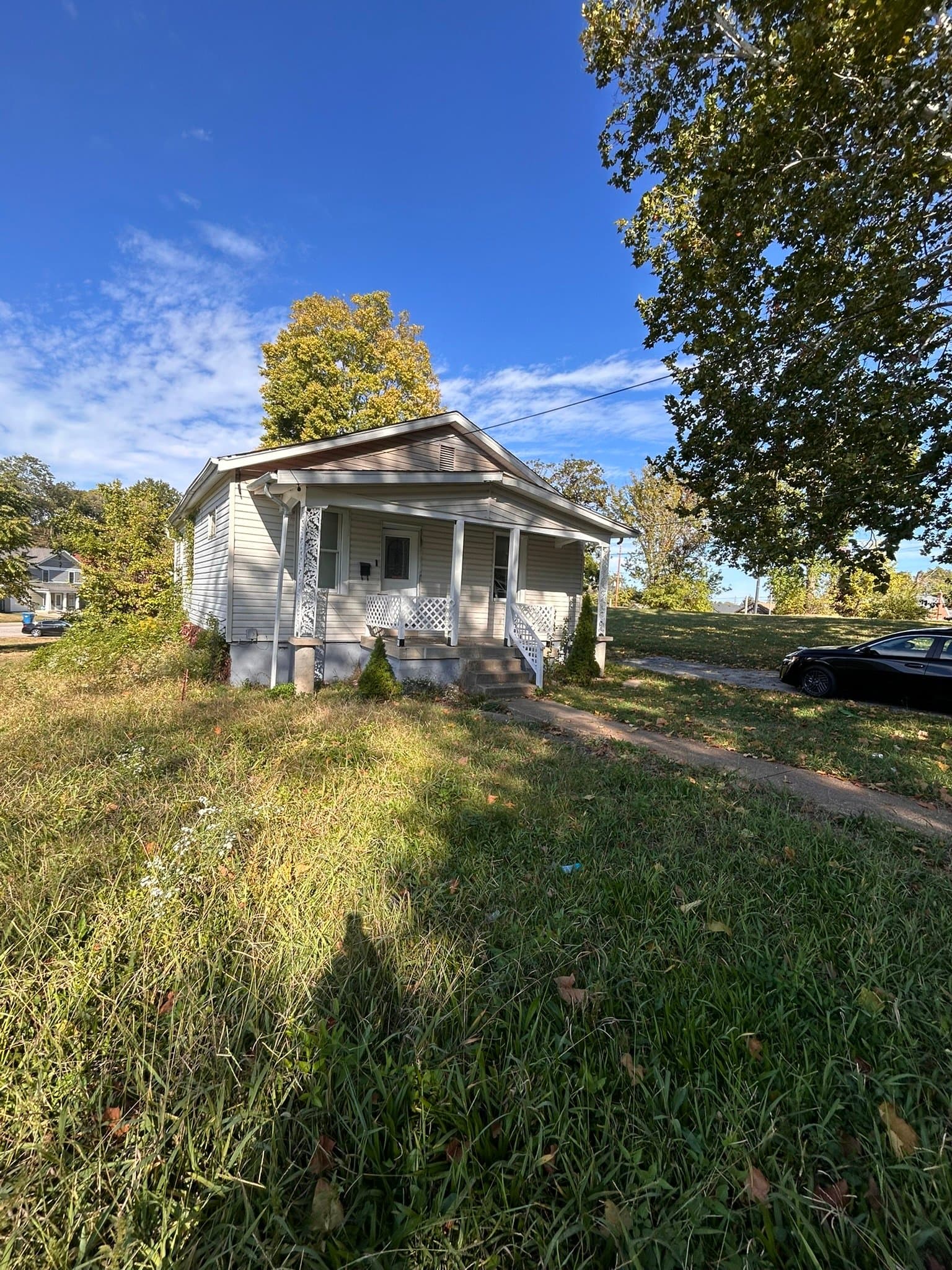 St.Louis House: 6211 Reichmann Ave