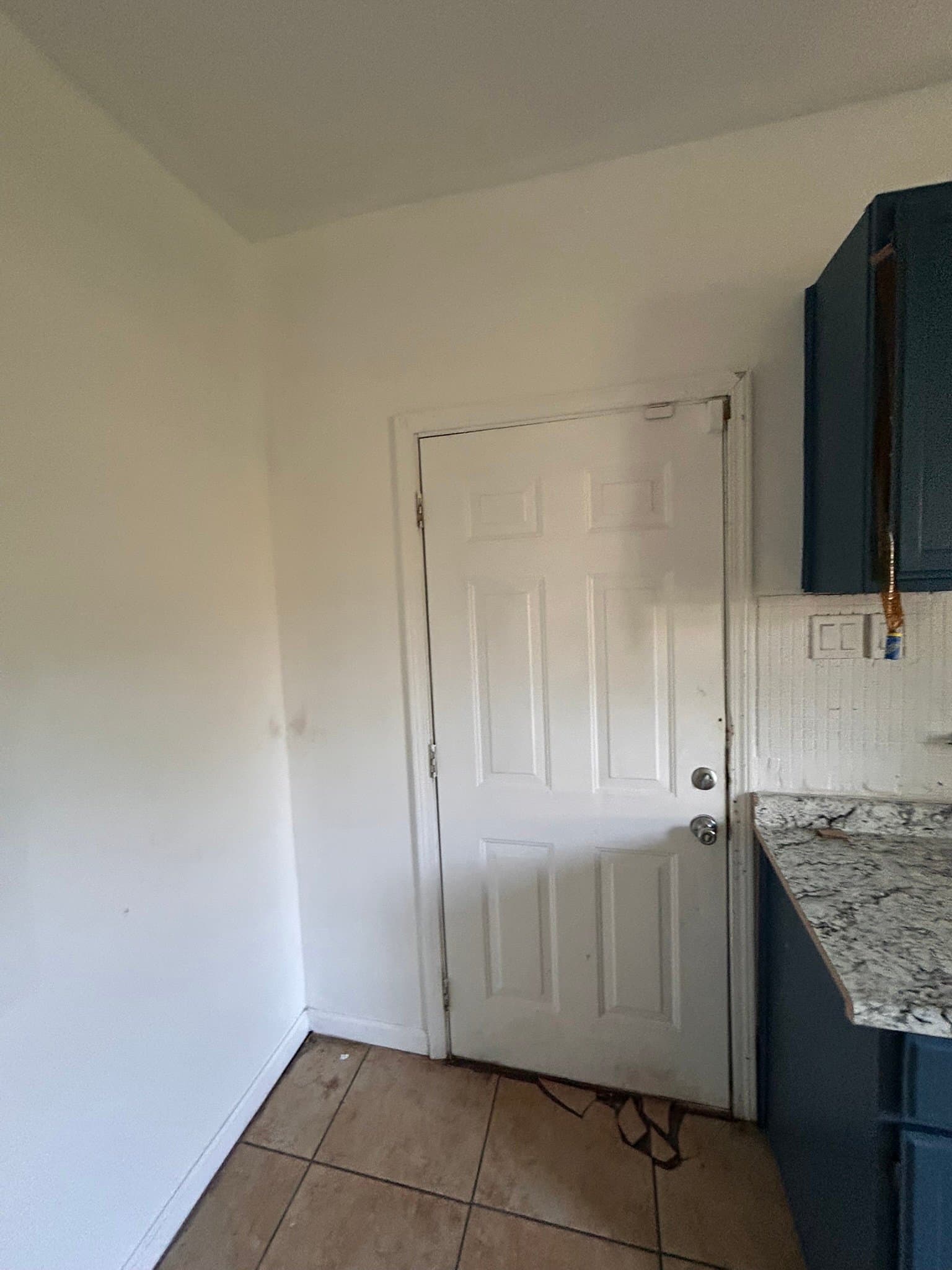 St.Louis House: 6211 Reichmann Ave
