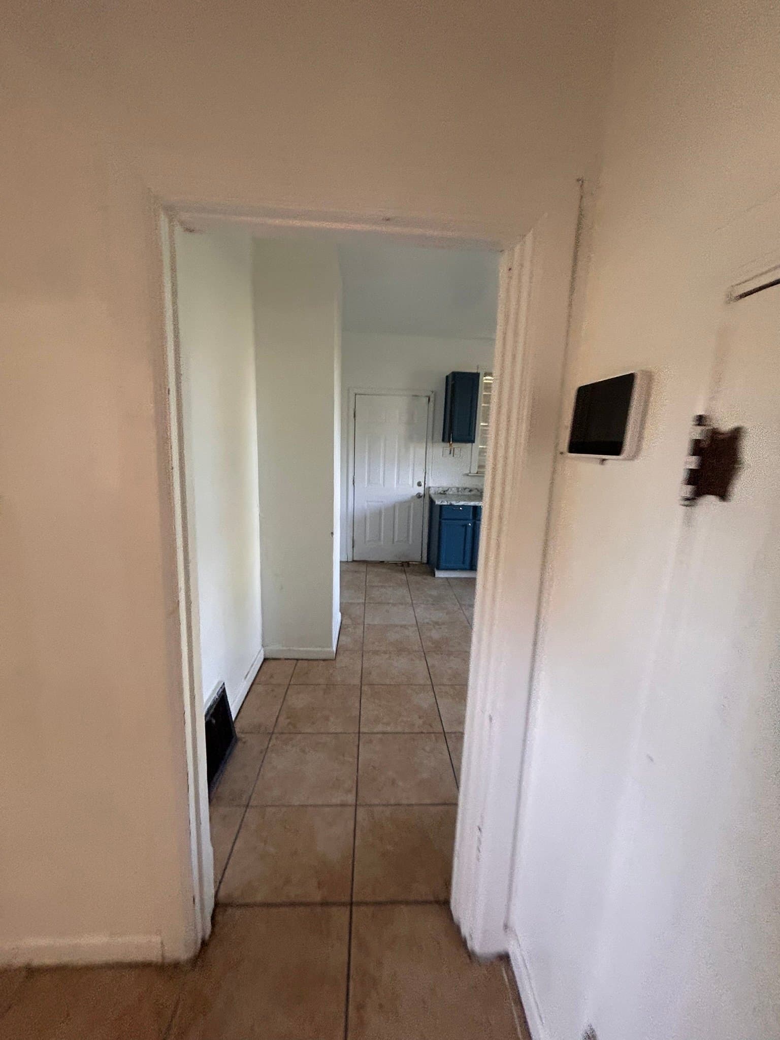St.Louis House: 6211 Reichmann Ave