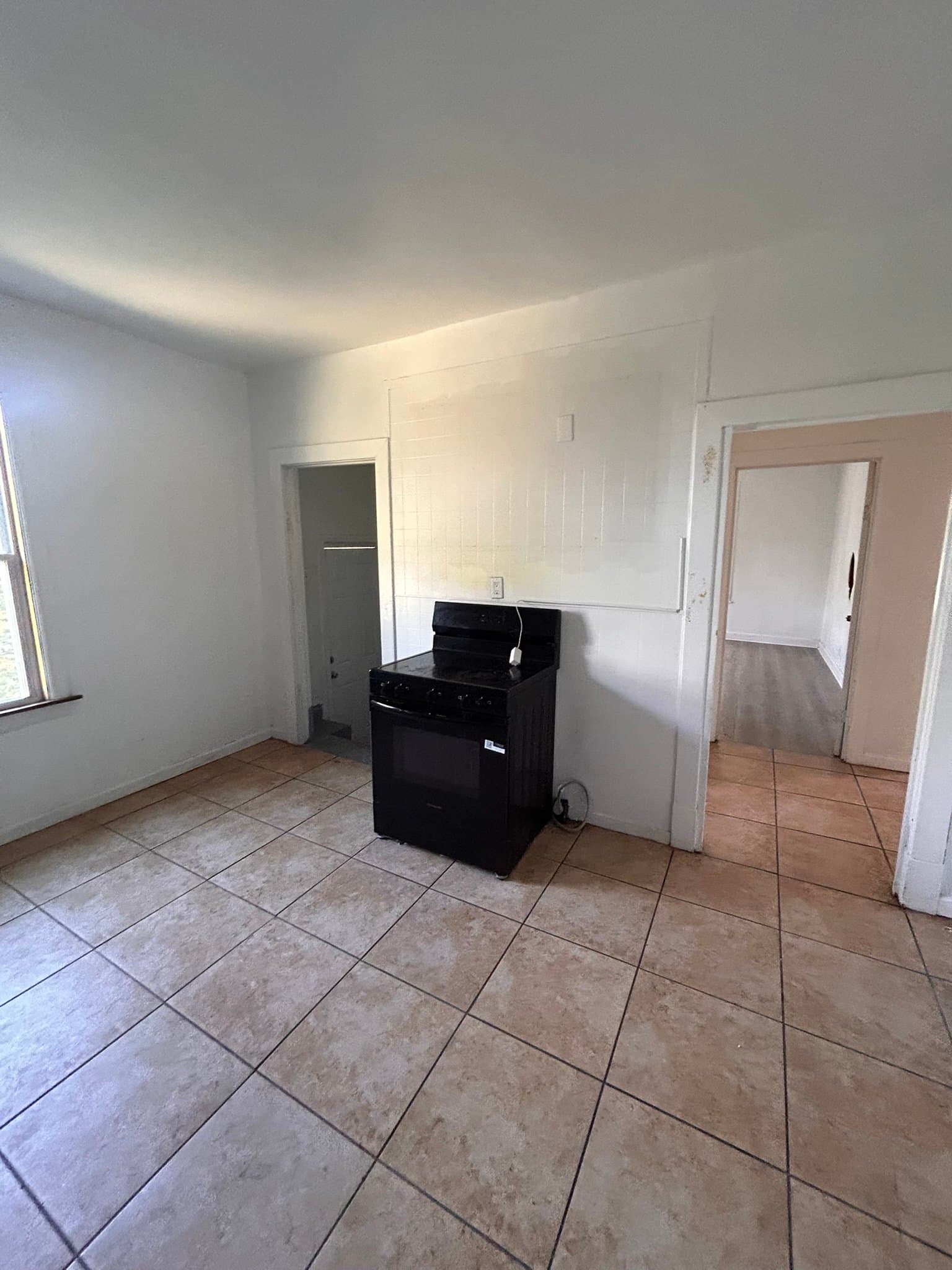 St.Louis House: 6211 Reichmann Ave