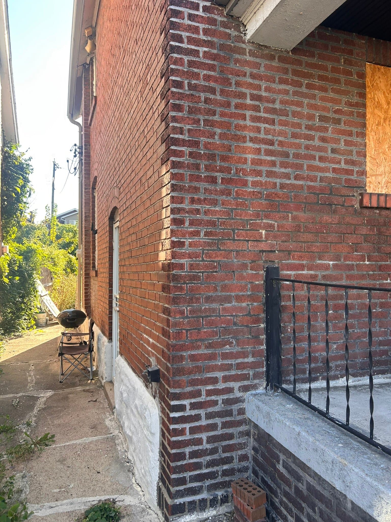 Saint Louis House: 5152 Maffitt Ave