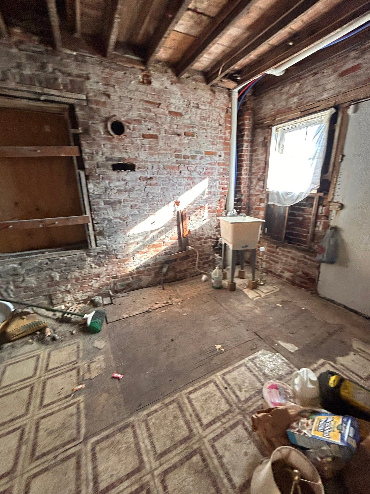 Saint Louis House: 5152 Maffitt Ave