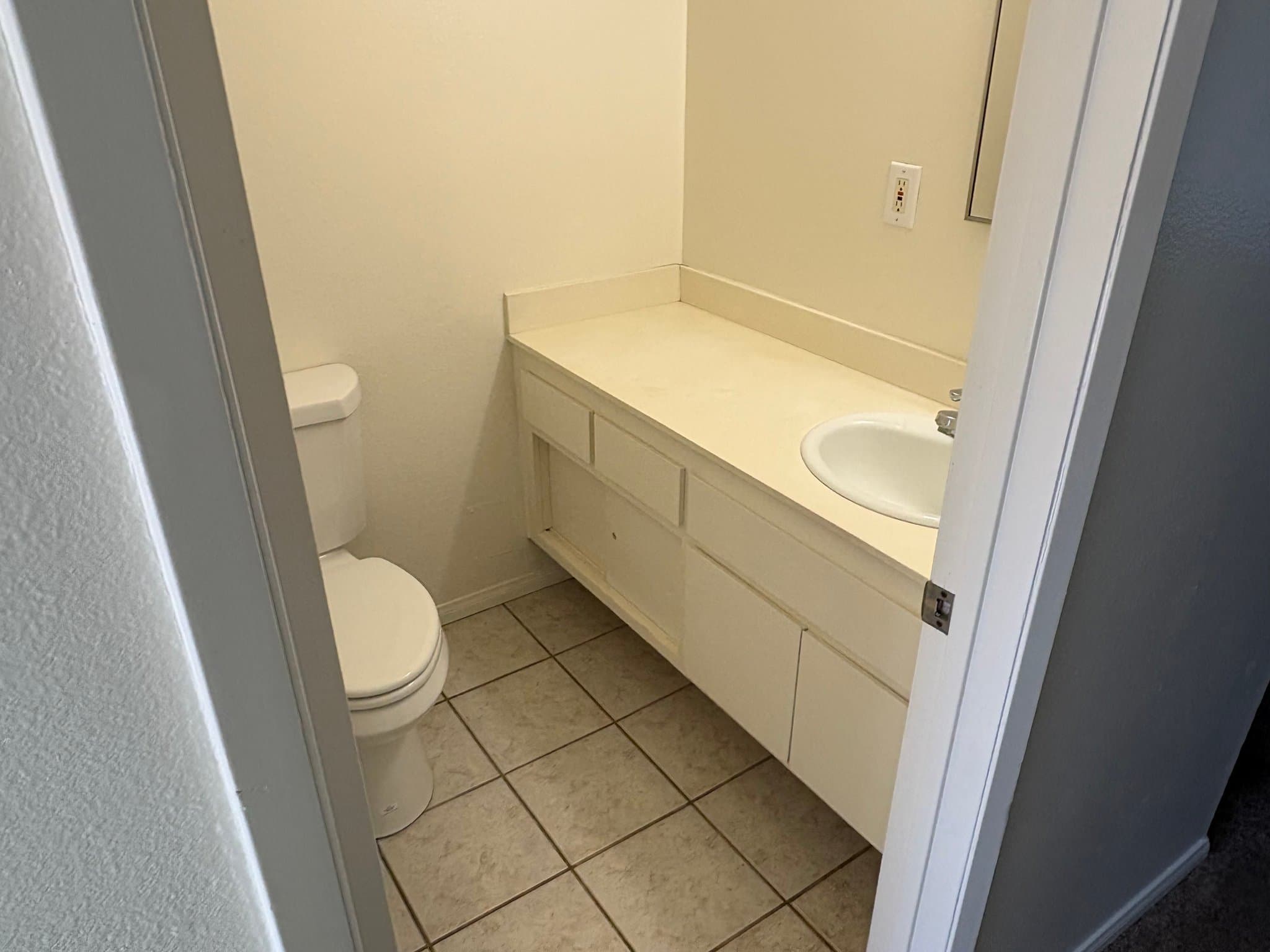 Stanton Townhome: 11071 Grant Way