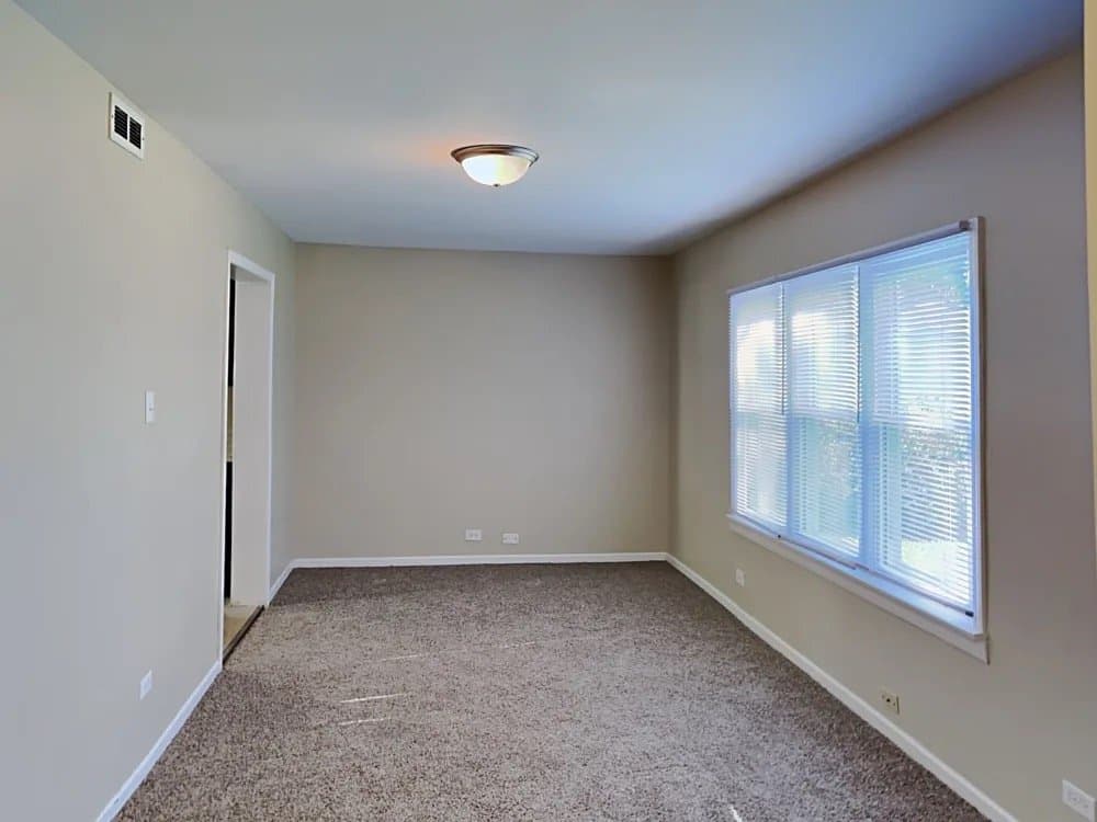 Burbank House: 7930 Long Ave