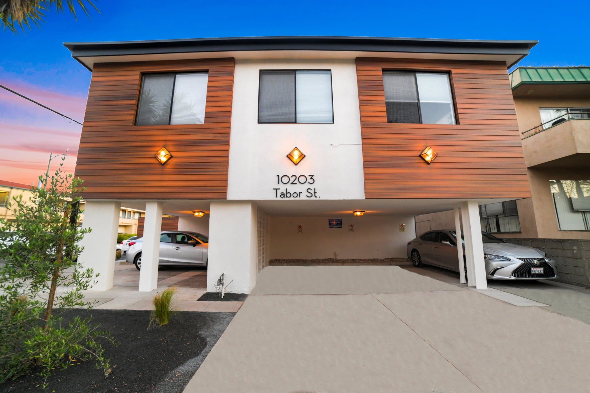 Los Angeles Apartment: 10203 Tabor St. Los Angeles, CA 90034