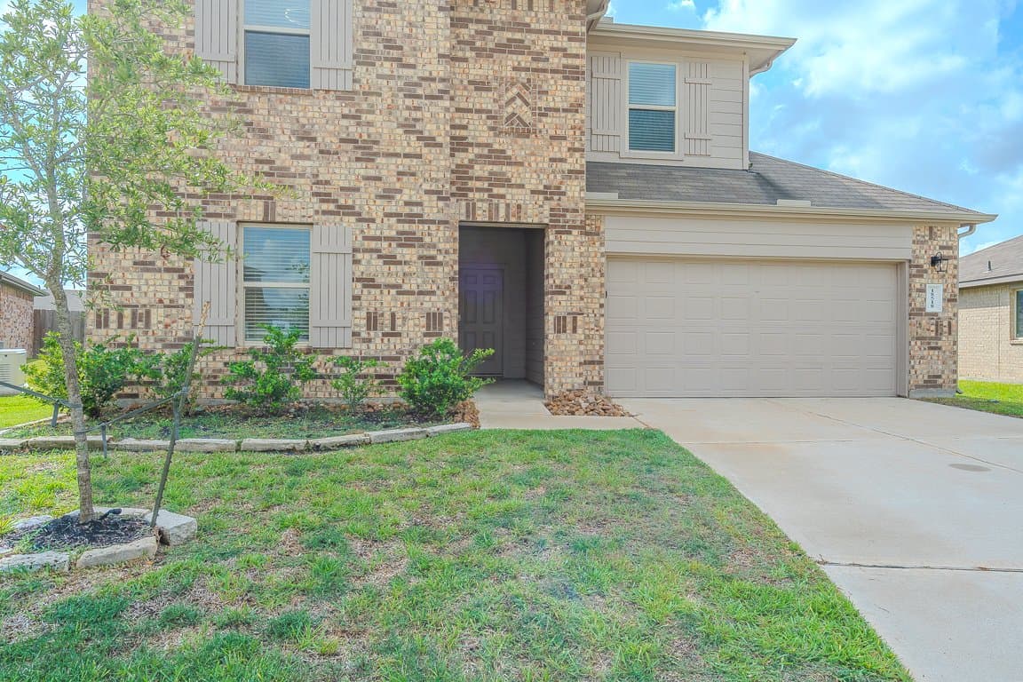 New Caney House: 18518 England Mill Dr