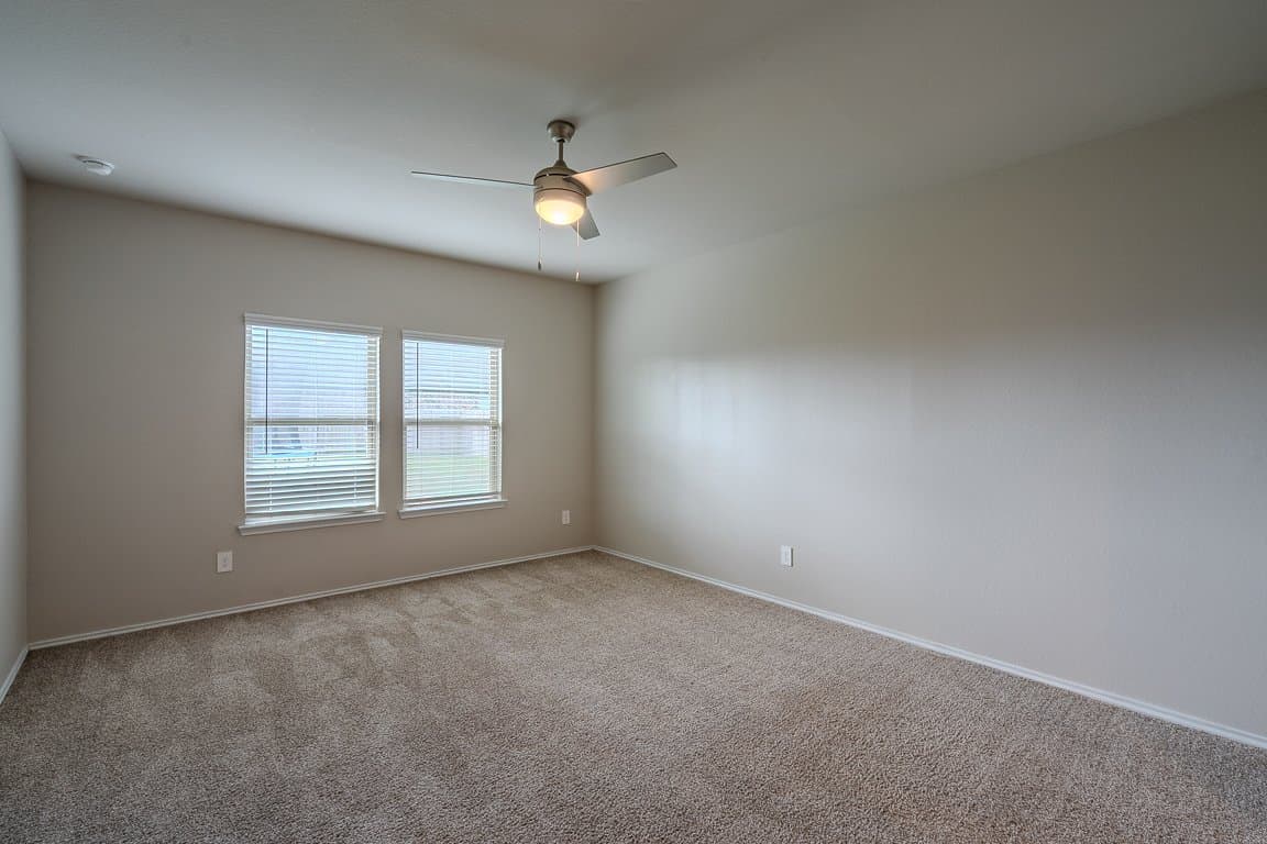 New Caney House: 18518 England Mill Dr