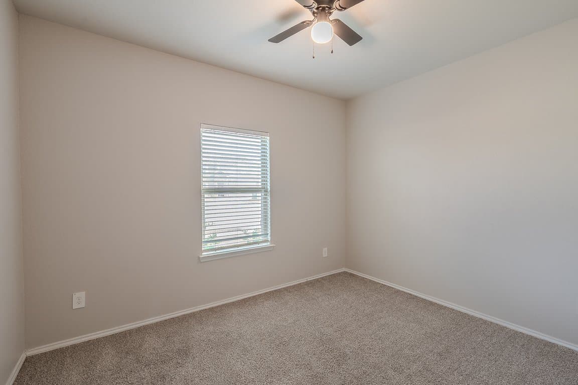New Caney House: 18518 England Mill Dr