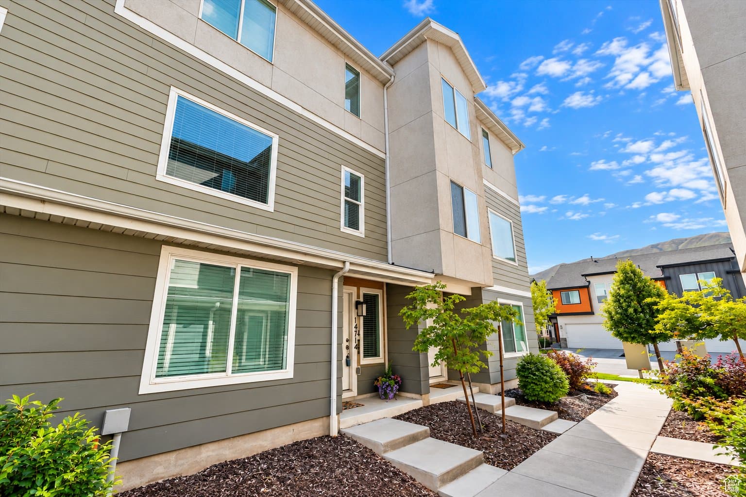 Bluffdale Townhome: 14714 S Rising Star Way