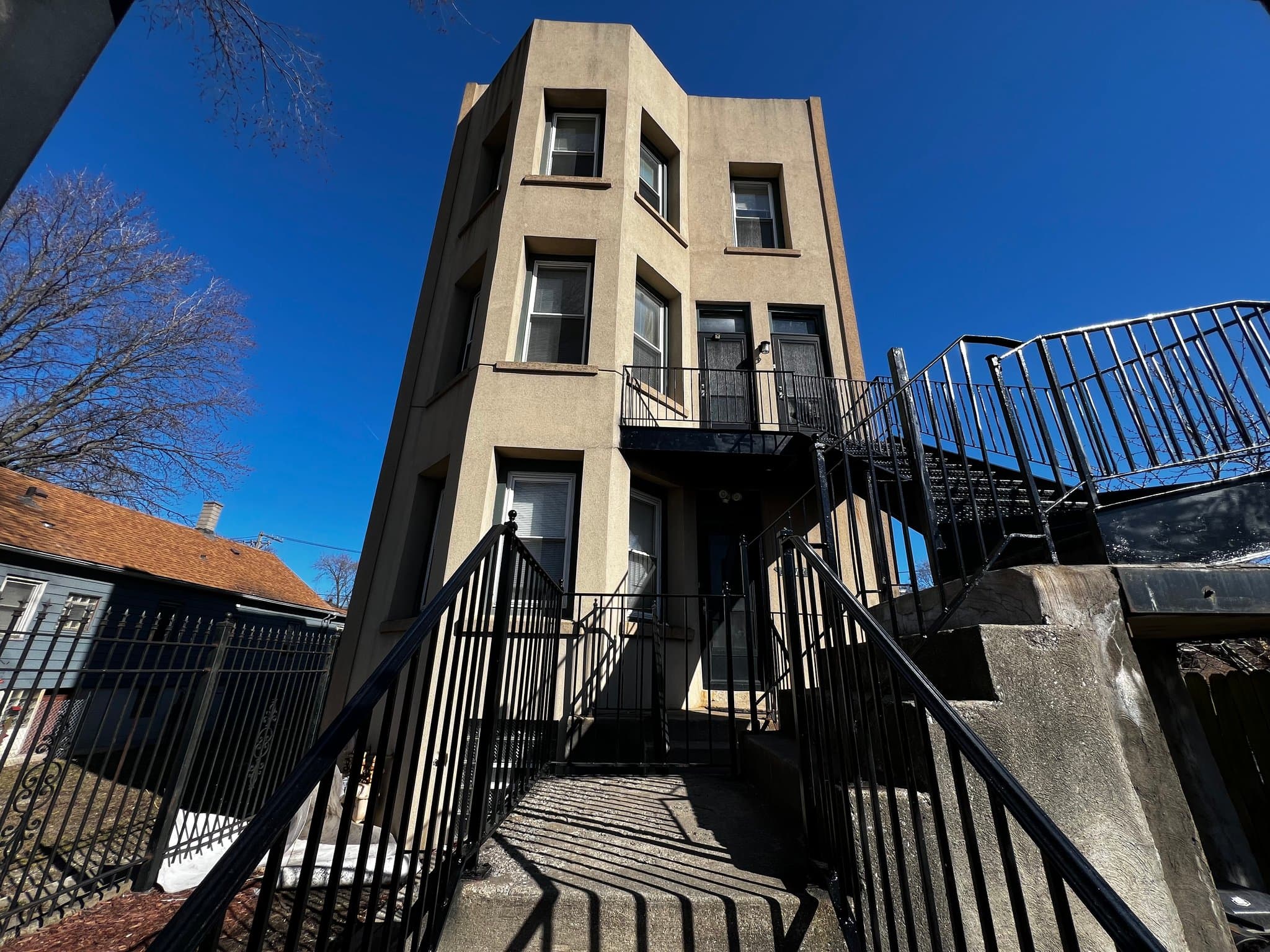 Chicago Multiplex: 9613 S Ave N