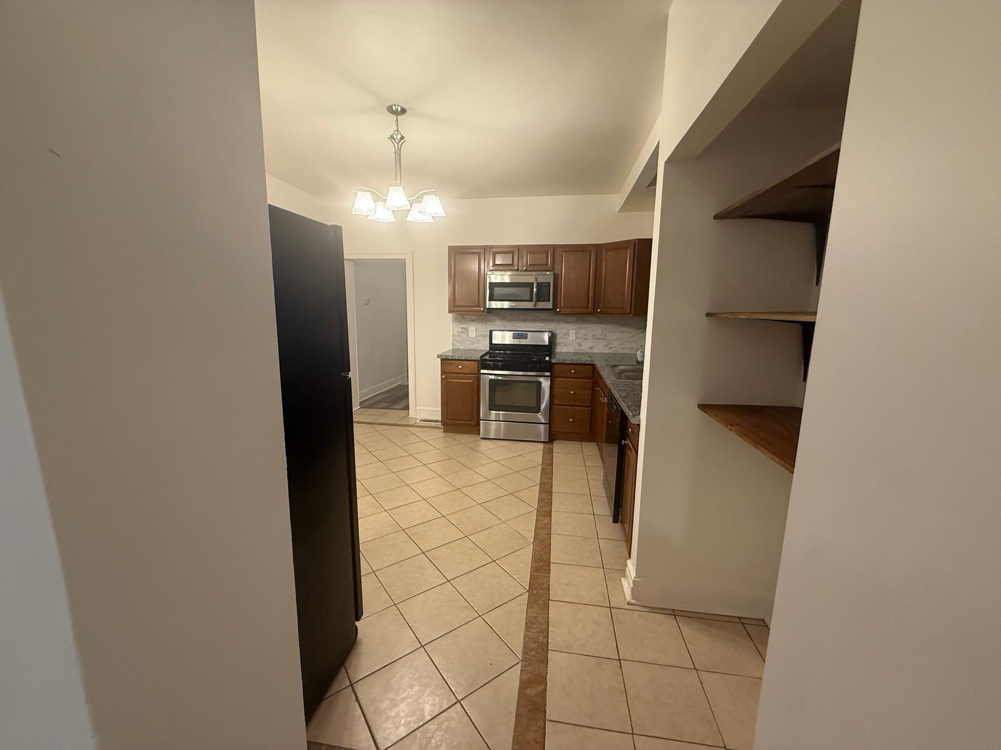 Belleville House: 213 N 13th st