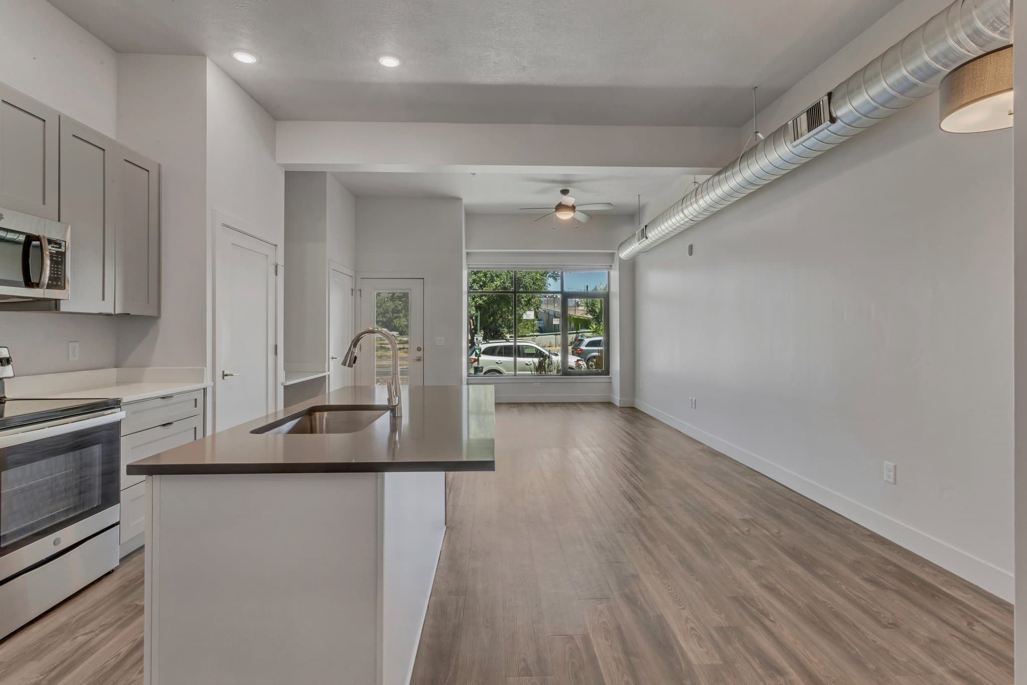 Salt lake city Apartment: 606 W north temple