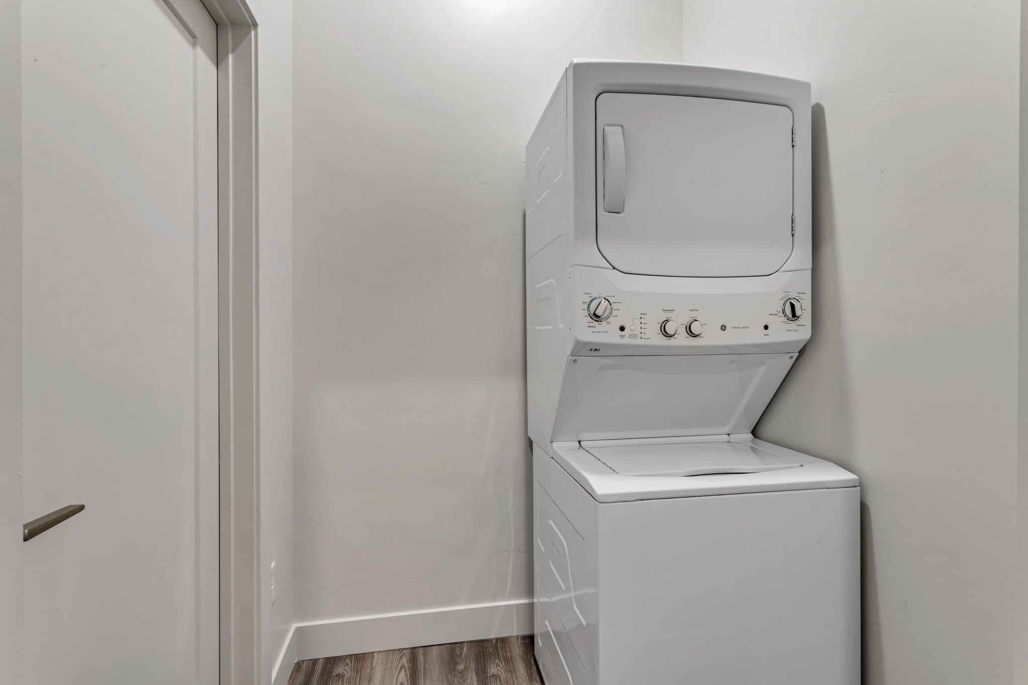 Salt lake city Apartment: 606 W north temple