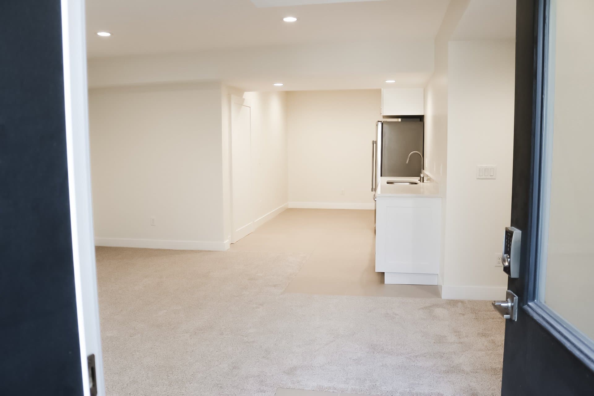 Alpine Apartment: 252 W Conrad Ct