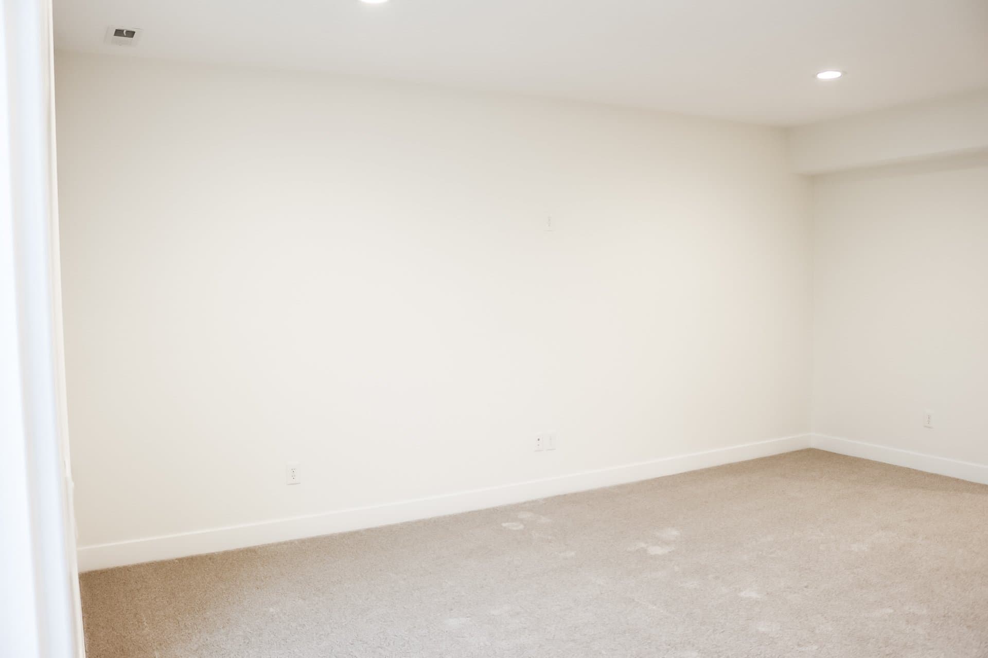 Alpine Apartment: 252 W Conrad Ct