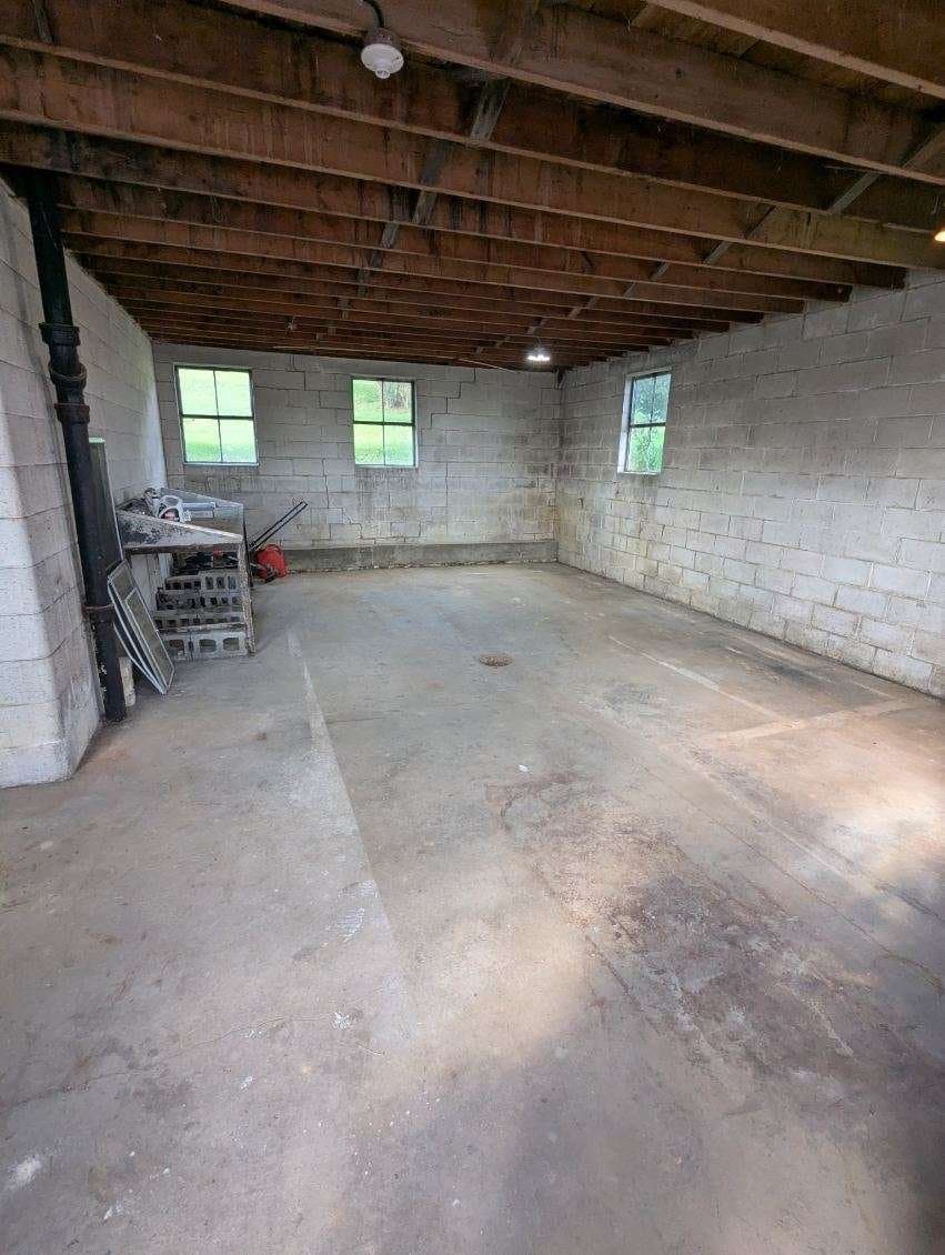 Elroy Other: 231 Main St