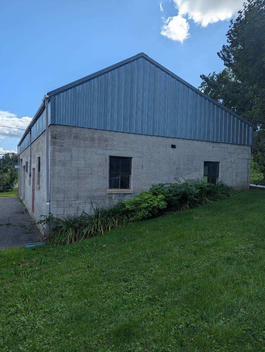 Elroy Other: 231 Main St