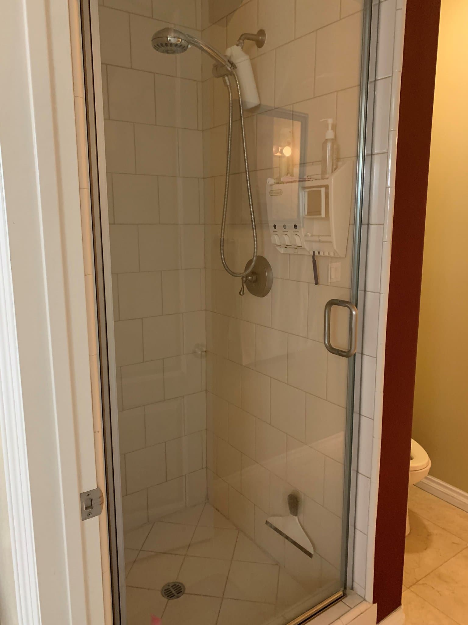 Northridge House: 17056 Itasca St
