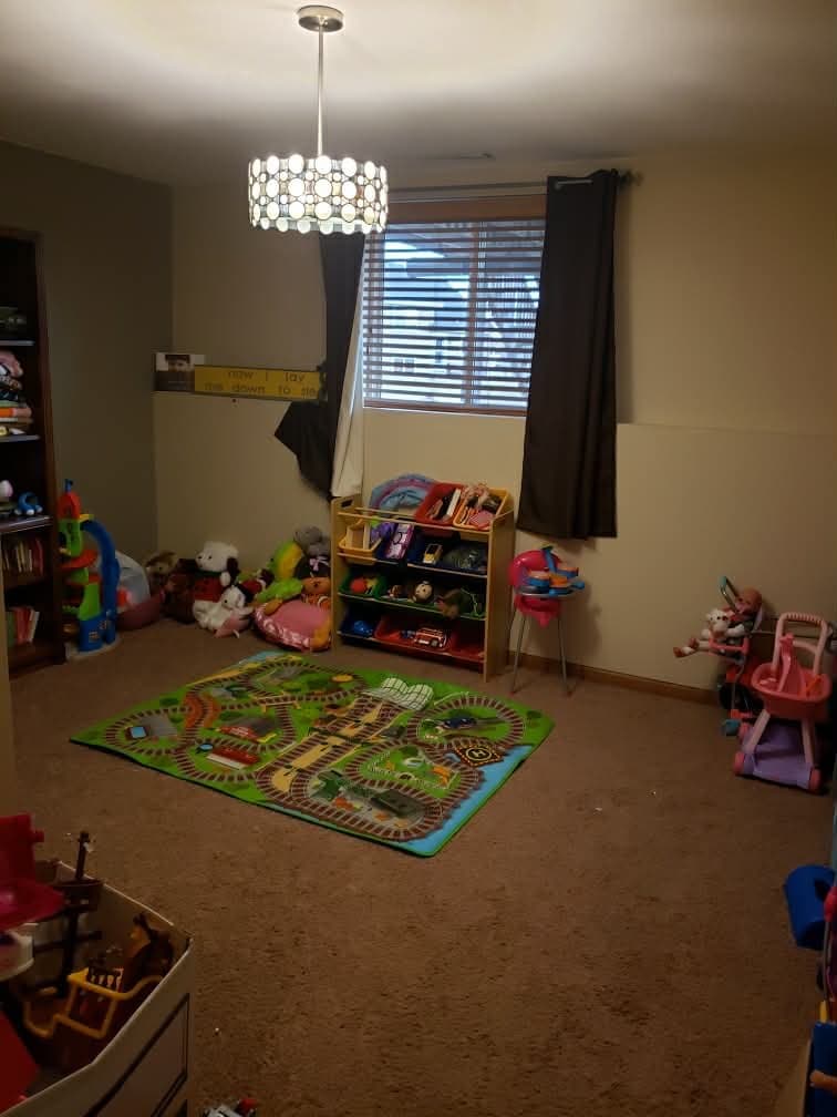 Brookings House: 233 Dakota Trail