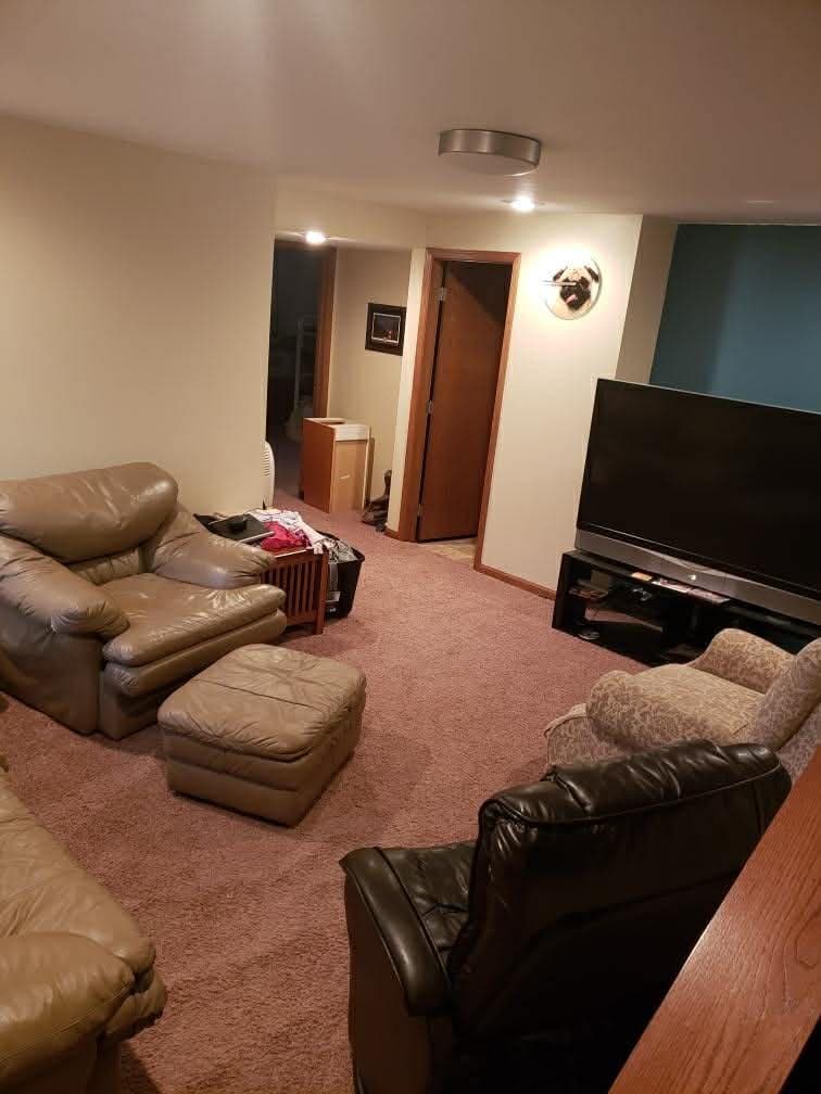 Brookings House: 233 Dakota Trail
