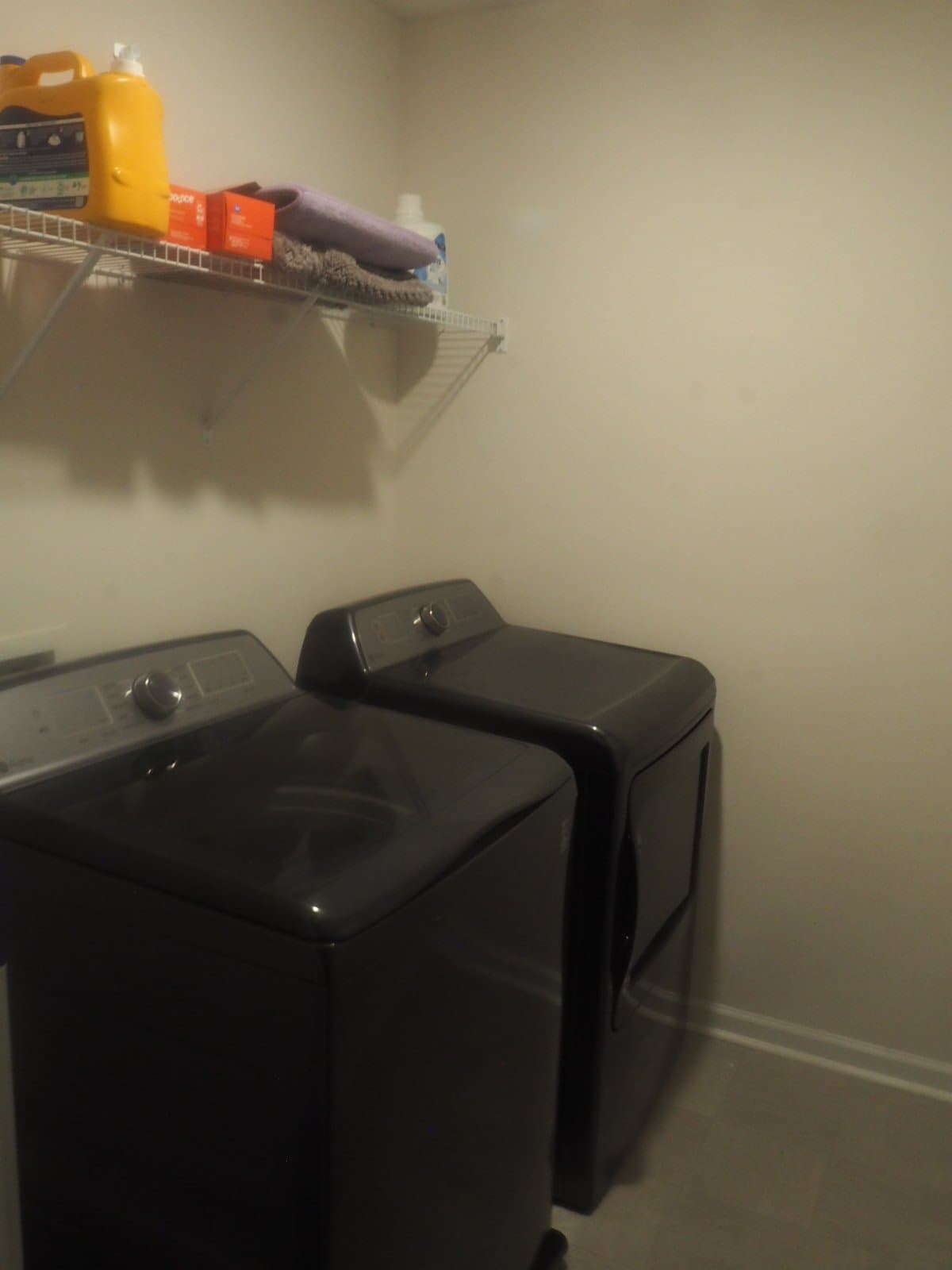 Piedmont Single Room: 105 Milldale Dr