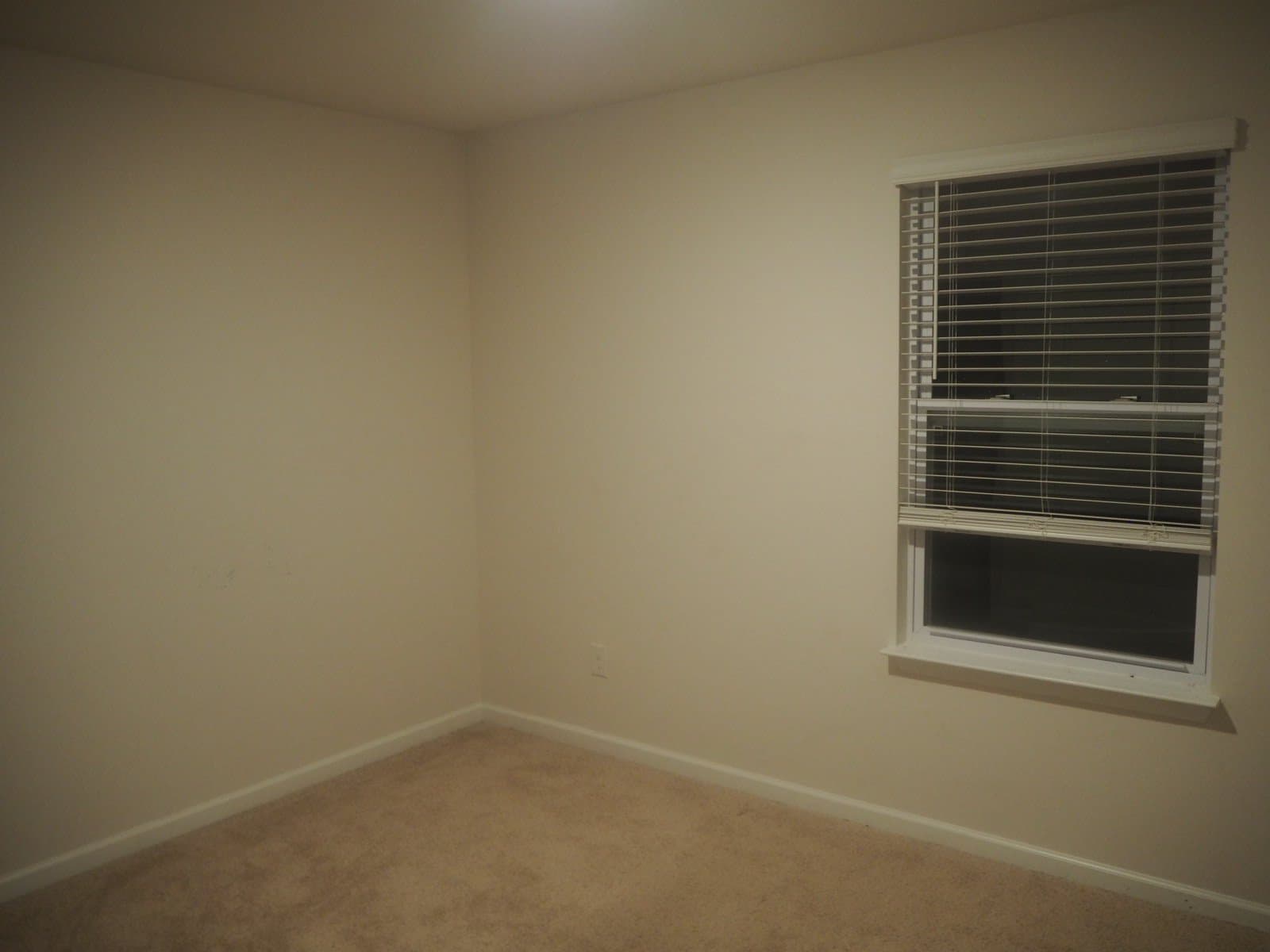 Piedmont Single Room: 105 Milldale Dr