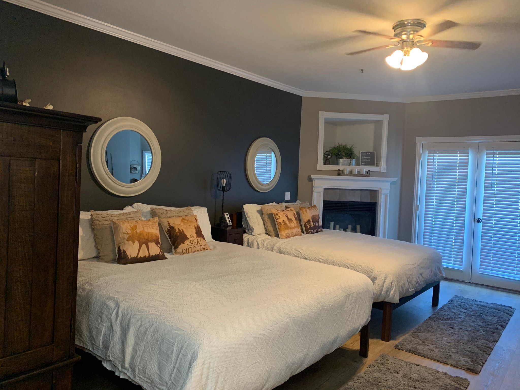 Midway Condo: 350 Fairway Dr