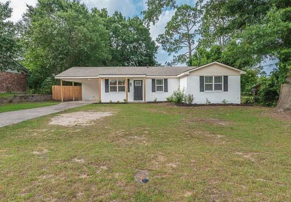 Martinez House: 4524 Oakley Pirkle Rd