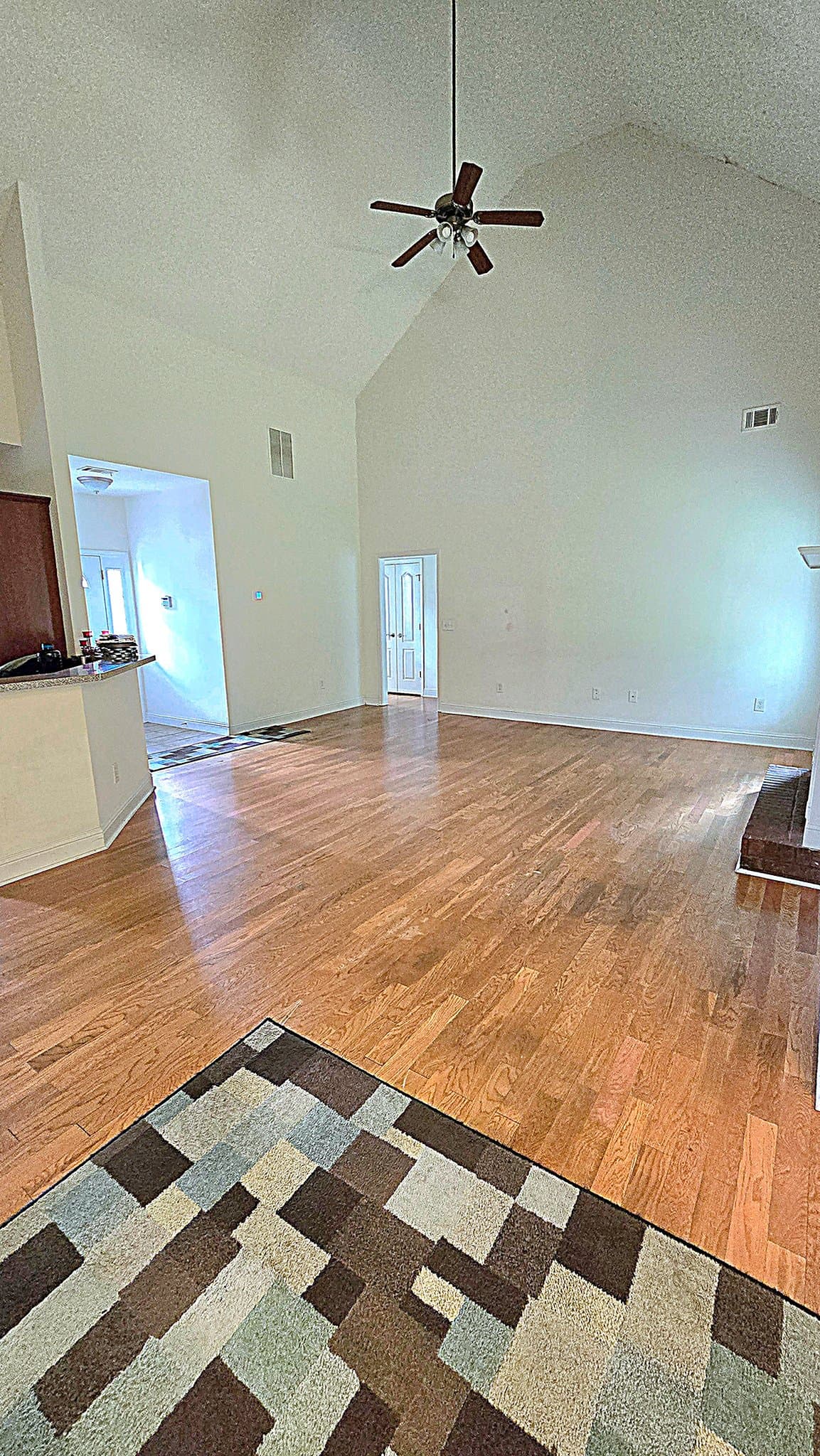 Milledgeville House: 244 Stoneridge Dr NW
