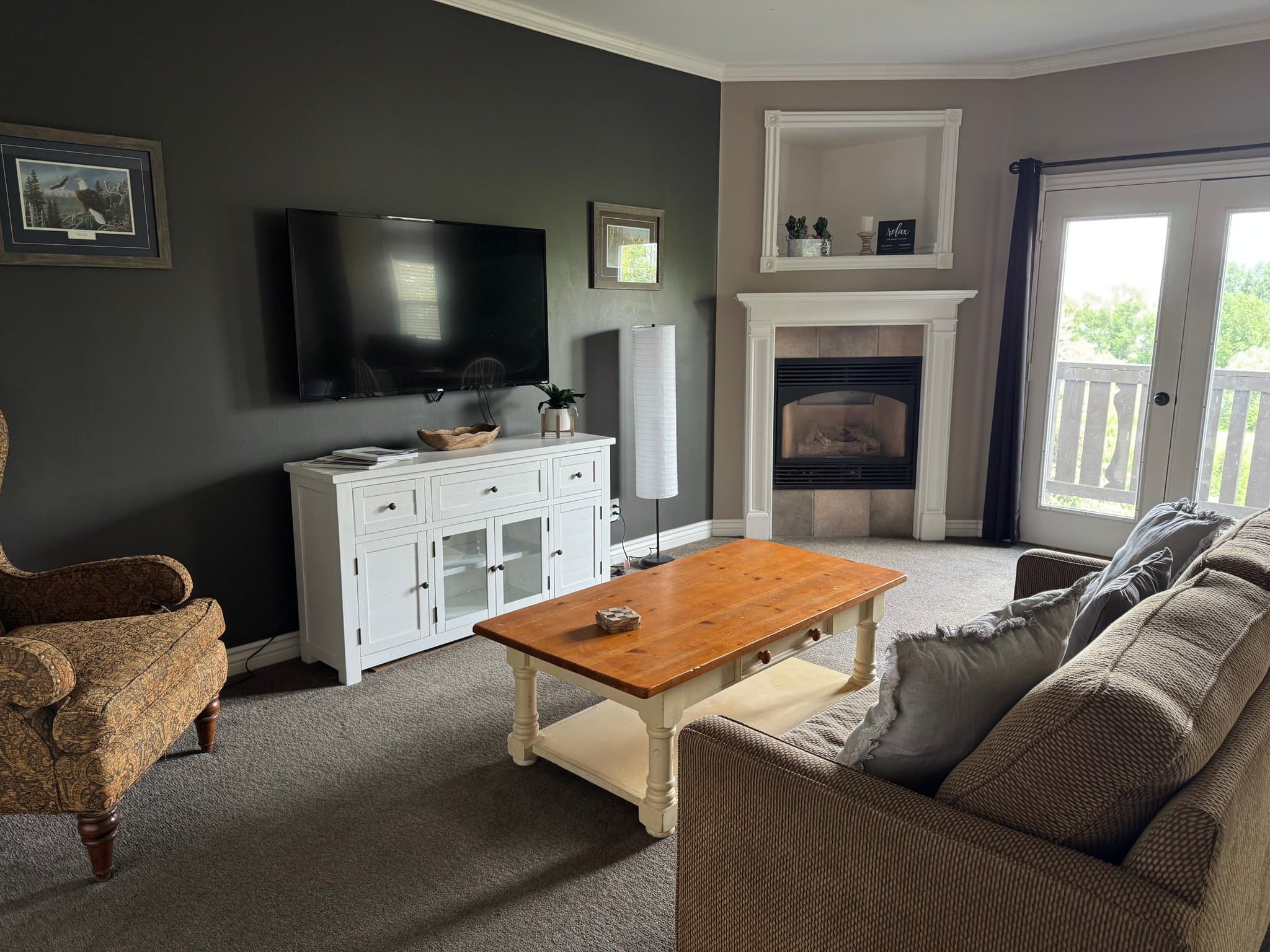 Midway Single Room: 350 Fairway Dr