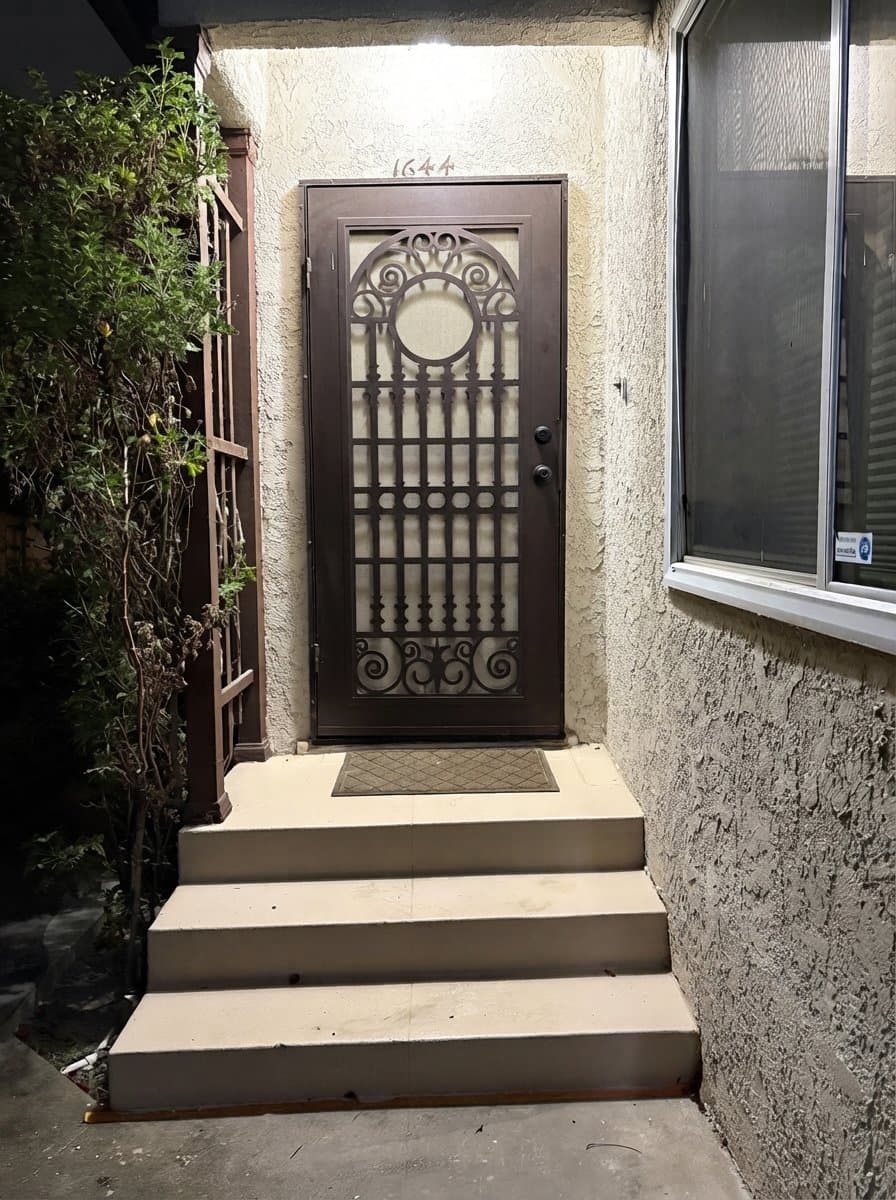 Los Angeles Multiplex: 1644 S Garth Ave