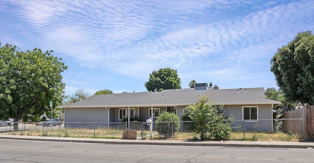 Stockton House: 7086 Plymouth Rd