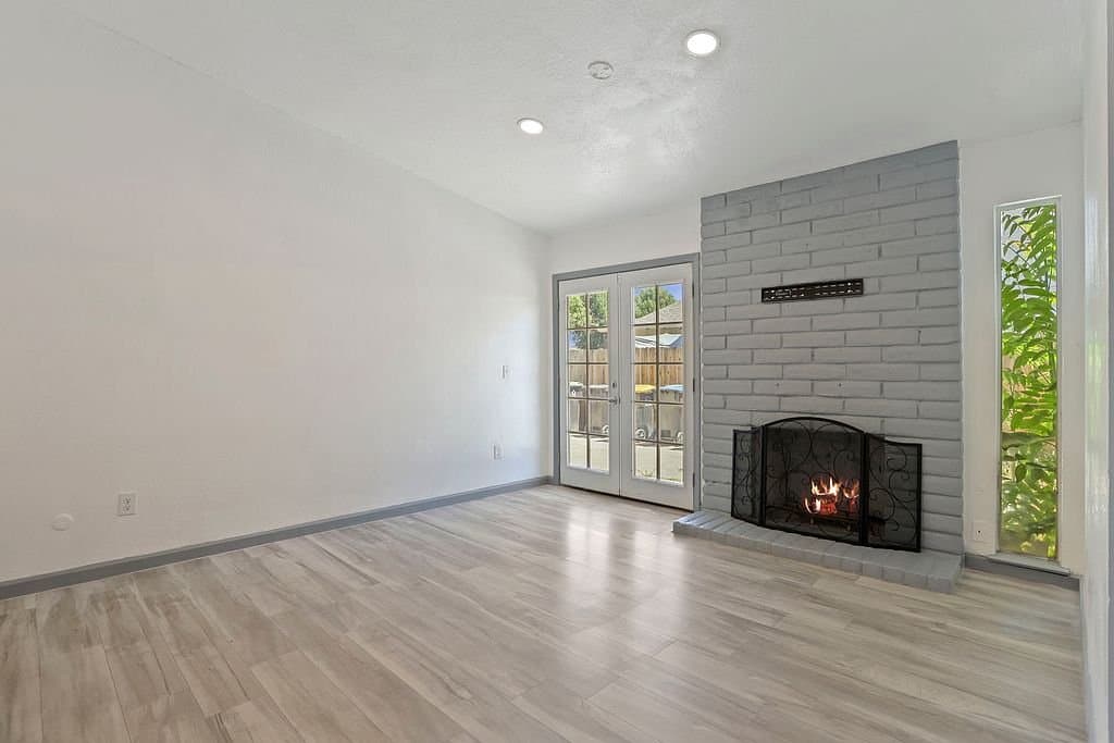 Stockton House: 7086 Plymouth Rd