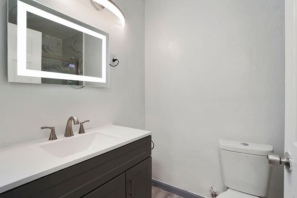 Stockton House: 7086 Plymouth Rd