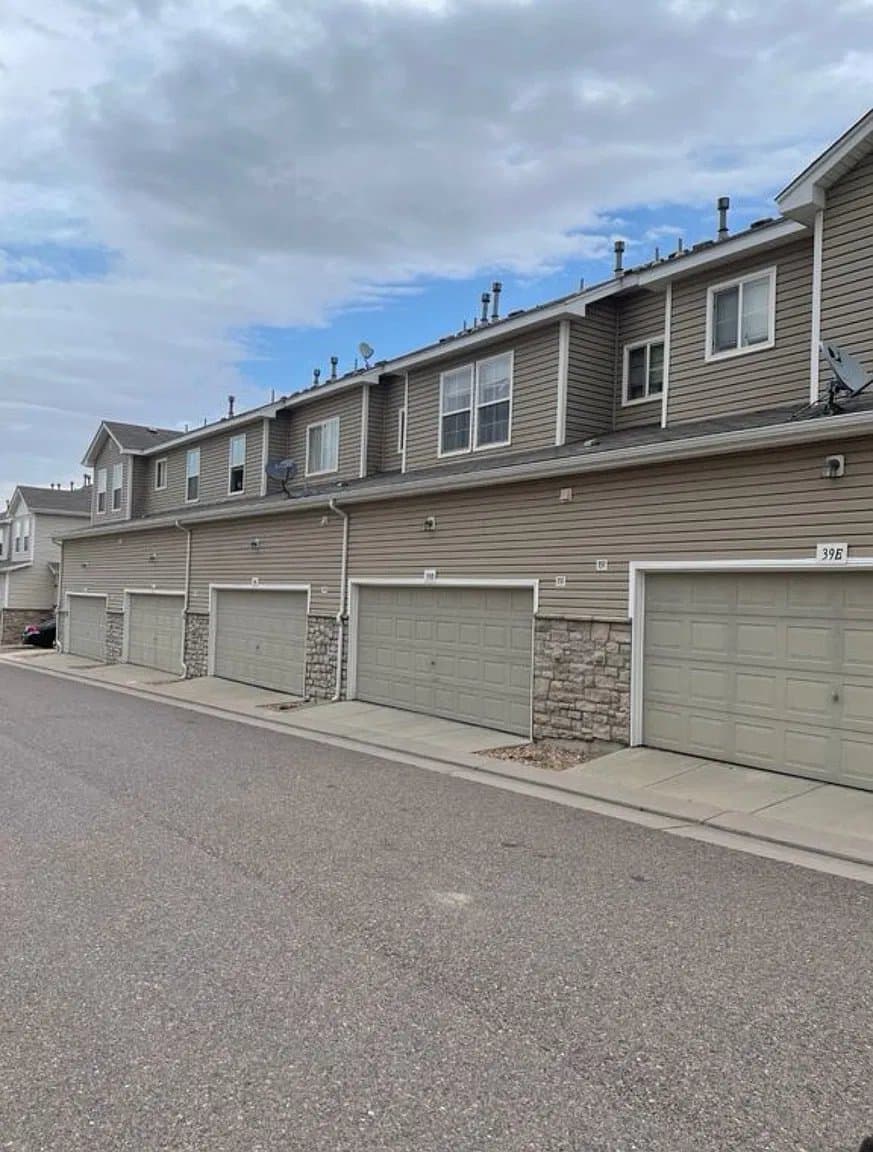 Commerce City Townhome: 9758 Laredo St