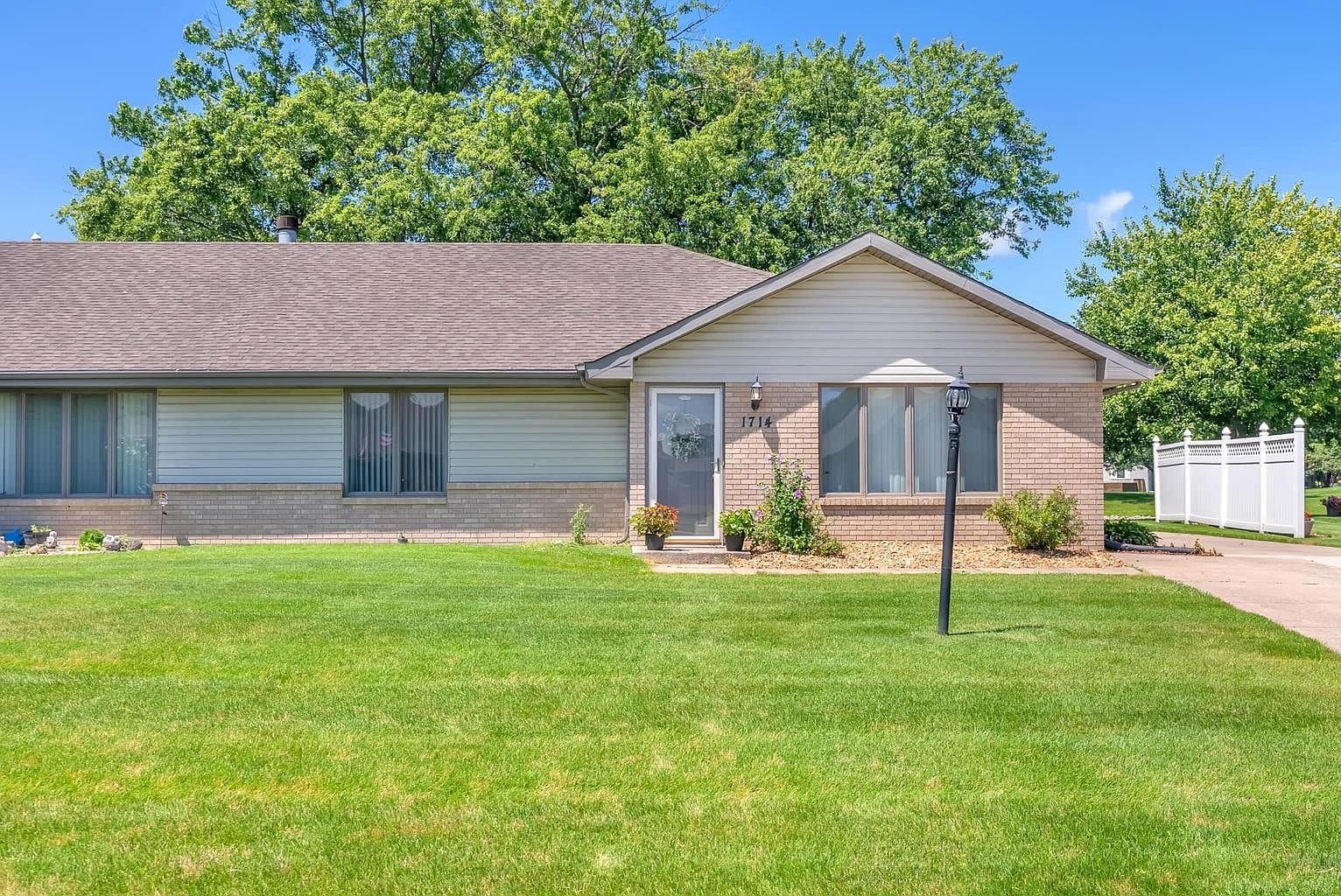 Hobart Townhome: 1714 Lincoln St