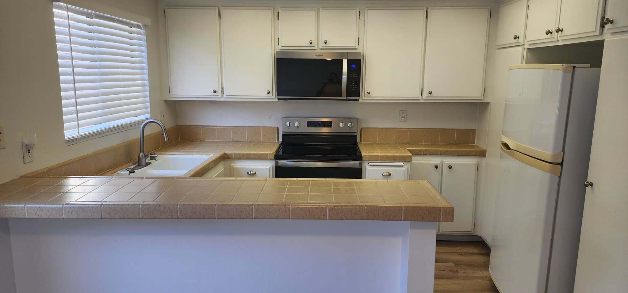 Redondo Beach Townhome: 714 N. Irena Ave.