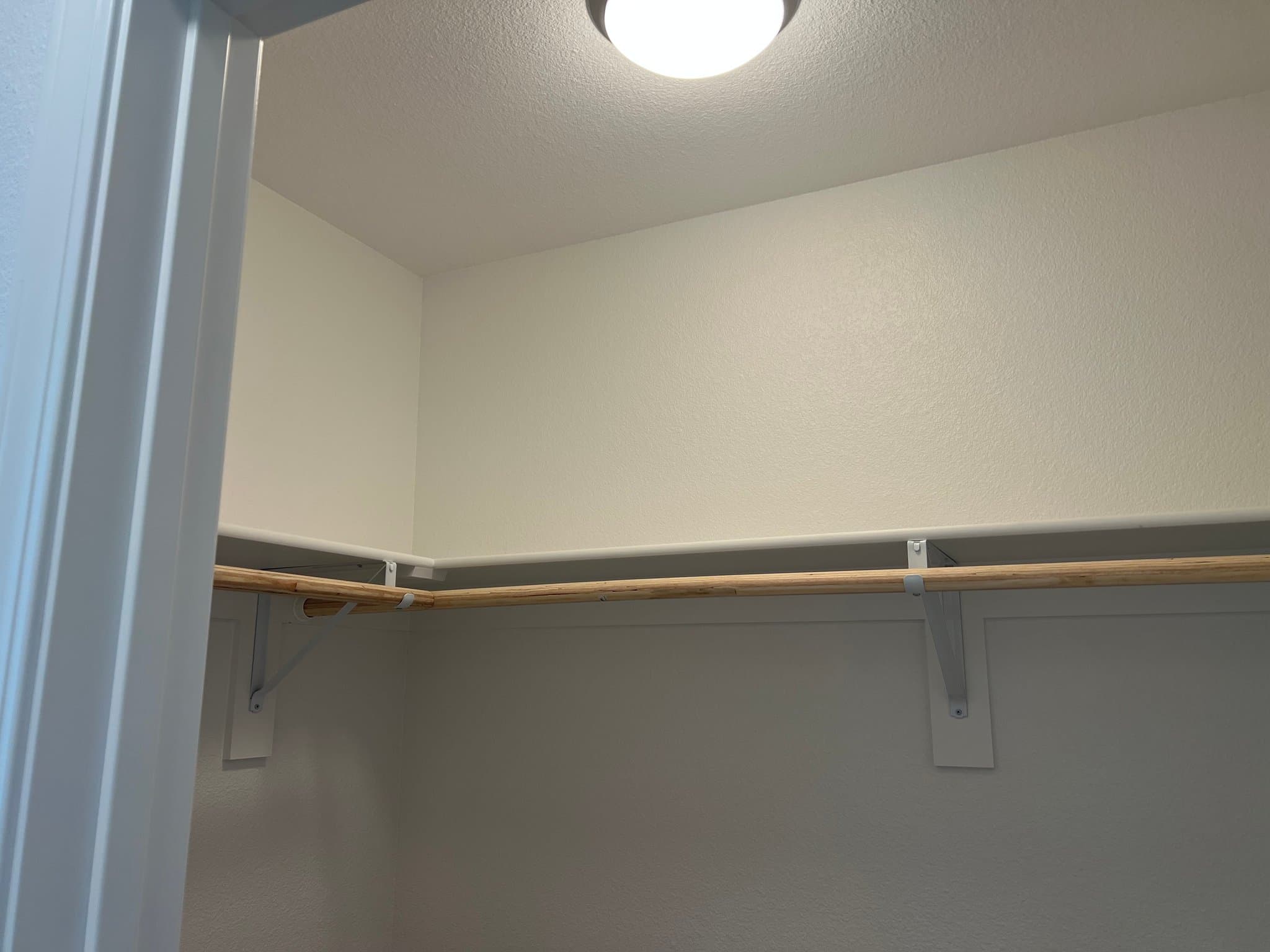 Santa Rosa House: 168 Hazelnut Ln