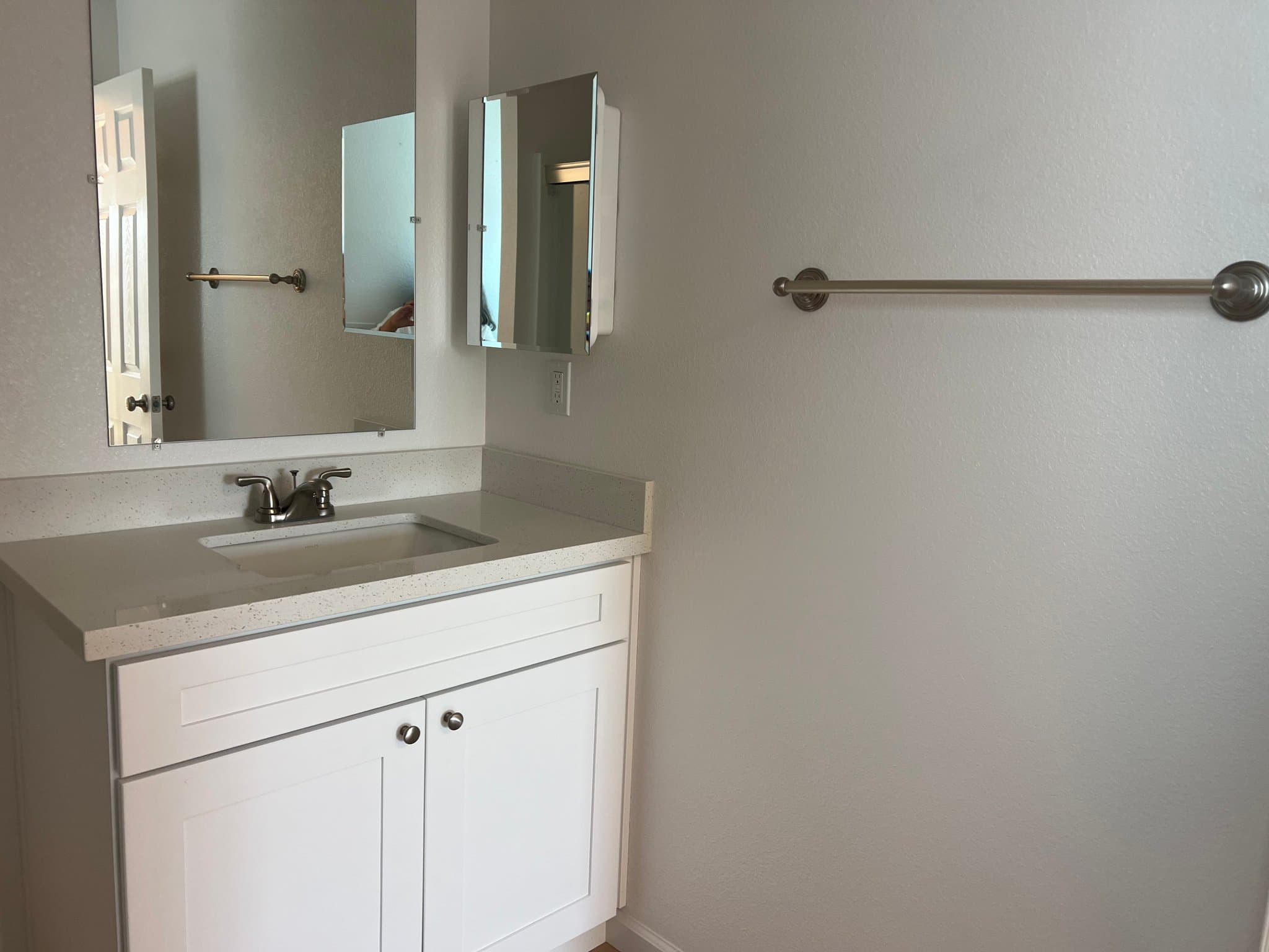 Santa Rosa House: 168 Hazelnut Ln