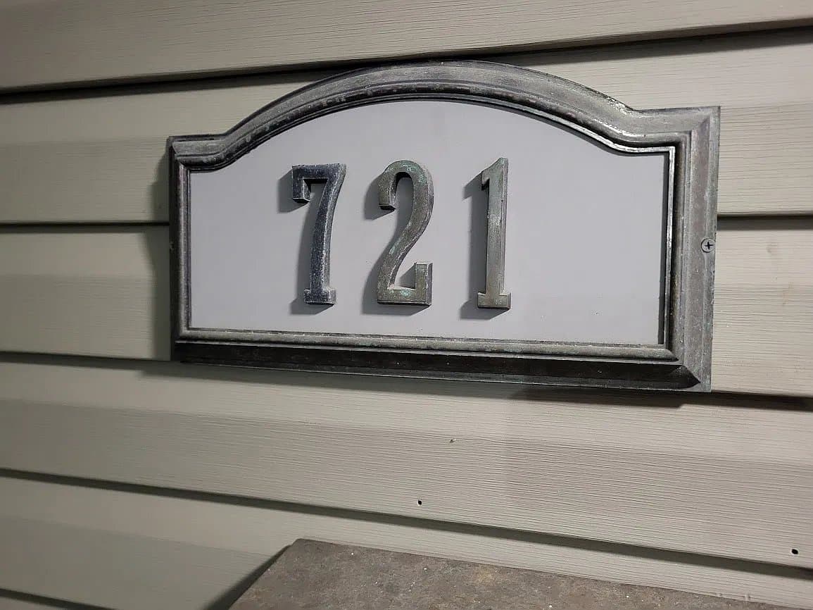 Sioux City House: 721 W 4th St