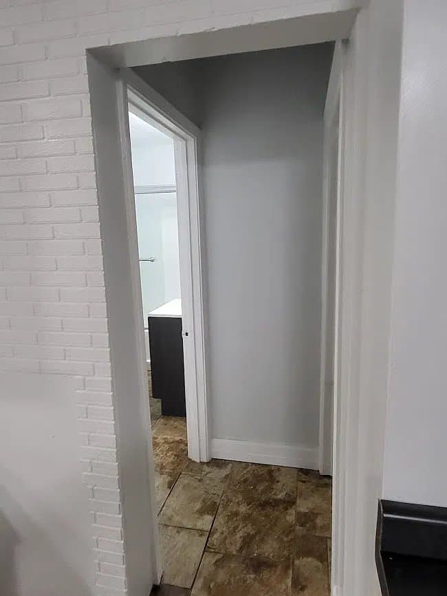 Sioux City House: 721 W 4th St